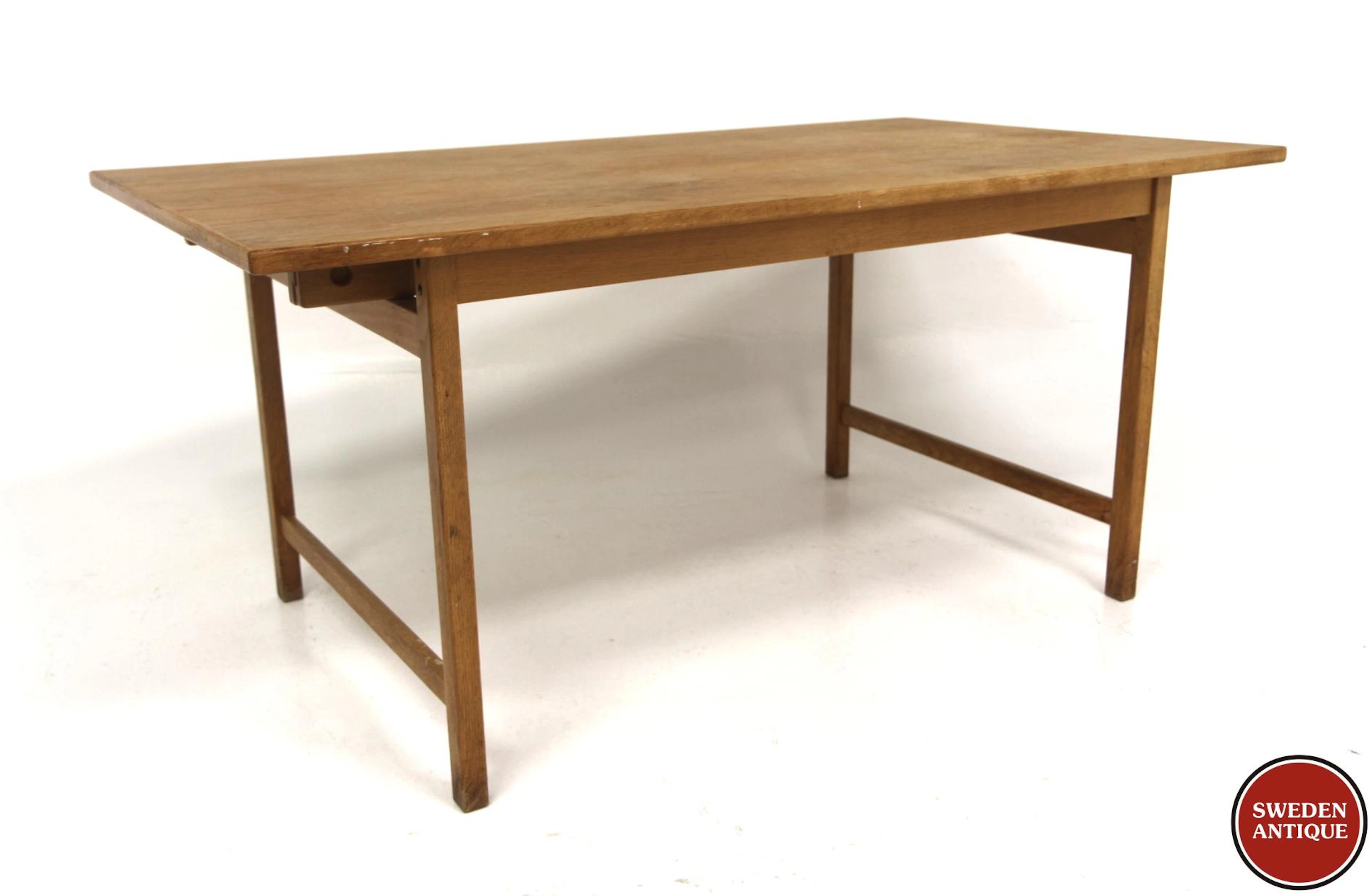 Dining table Karl Erik Ekselius for JOC Möbler, Vetlanda Year: 1960s
