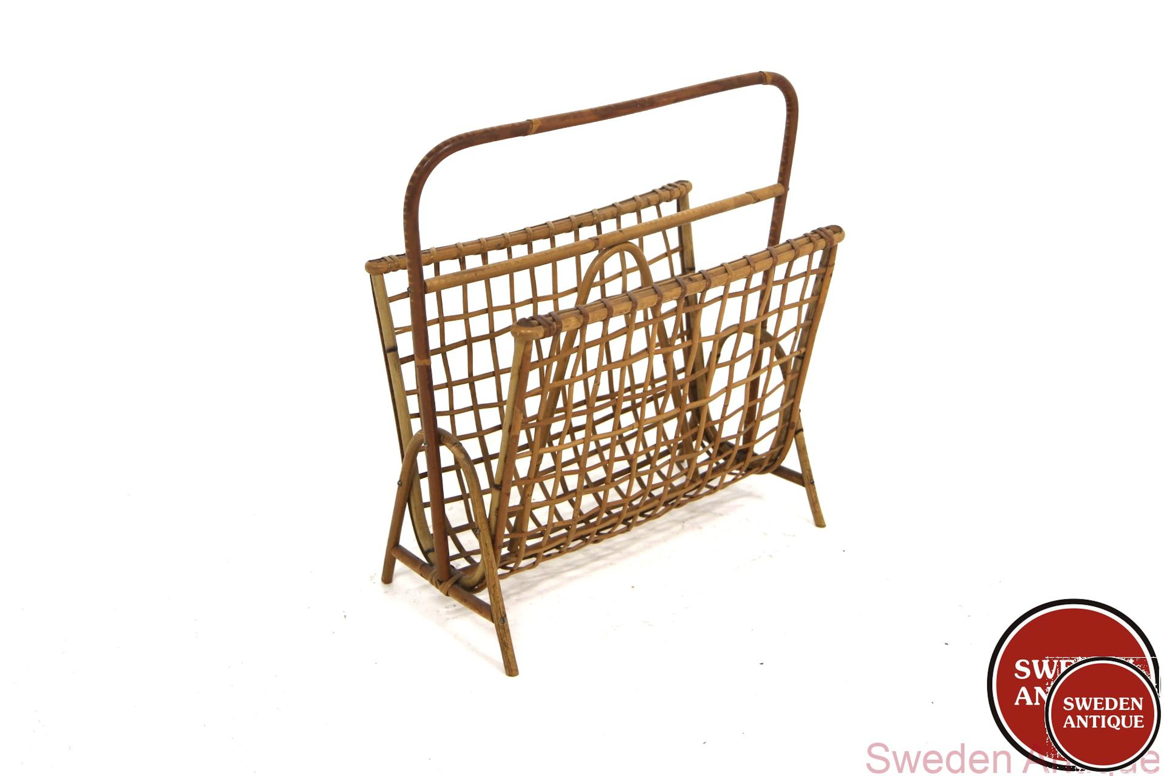 Magazine stand Year: 1950s Origin: Swe. Material: Rattan W: 45cm D: