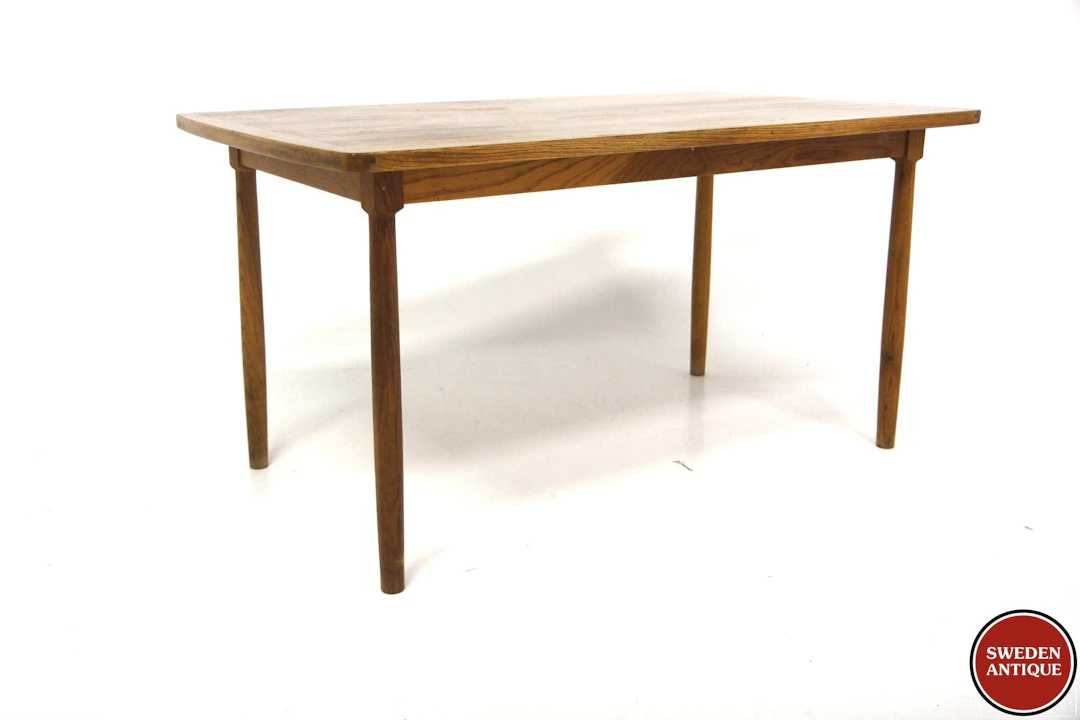 Dining table Carl Gustaf Boulogner for Bröderna Wigsells Stolfabrik
