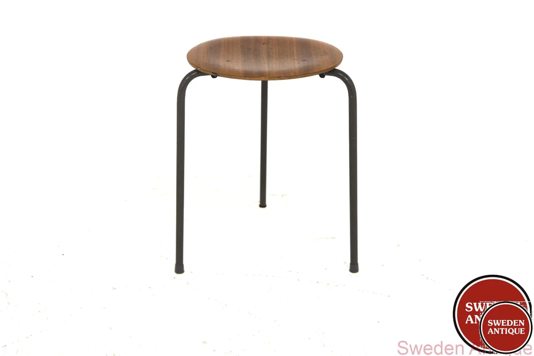 Stool Möbel-IKÉA, Älmhult Year: 1950s Origin: Swe. Material: Mahogany
