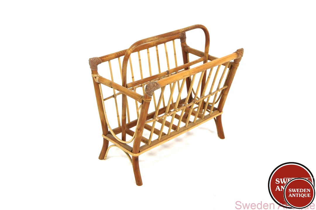 Magazine stand Year: 1960s Origin: Swe. Material: Rattan W: 46cm D: