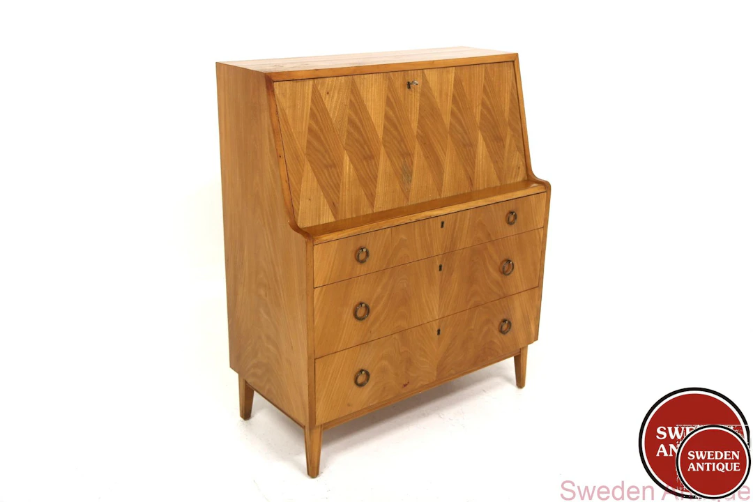Secretary Swedish Modern Year: 1940s Origin: Swe. Material: Elm W: