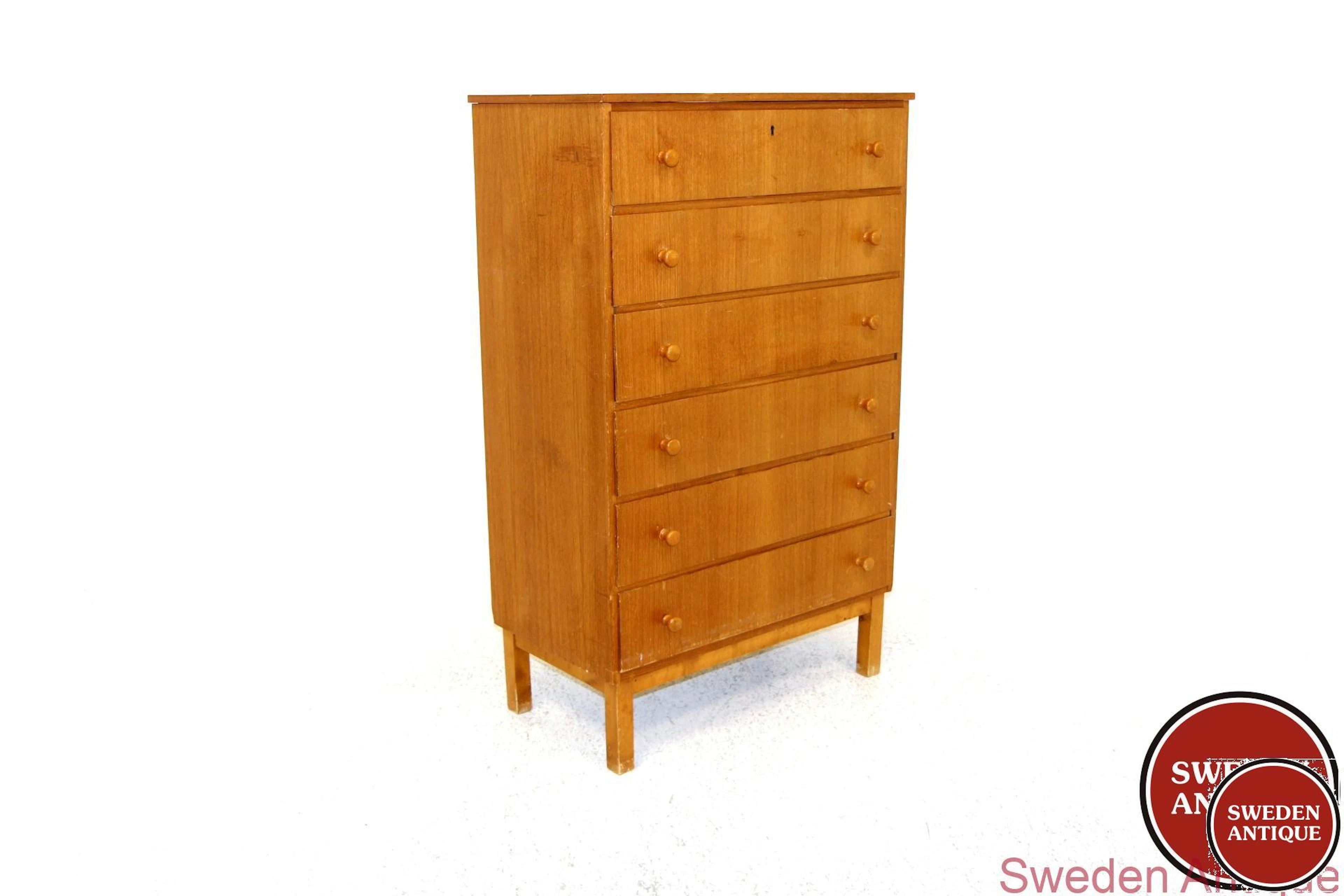 Chest of drawers / Tallboy