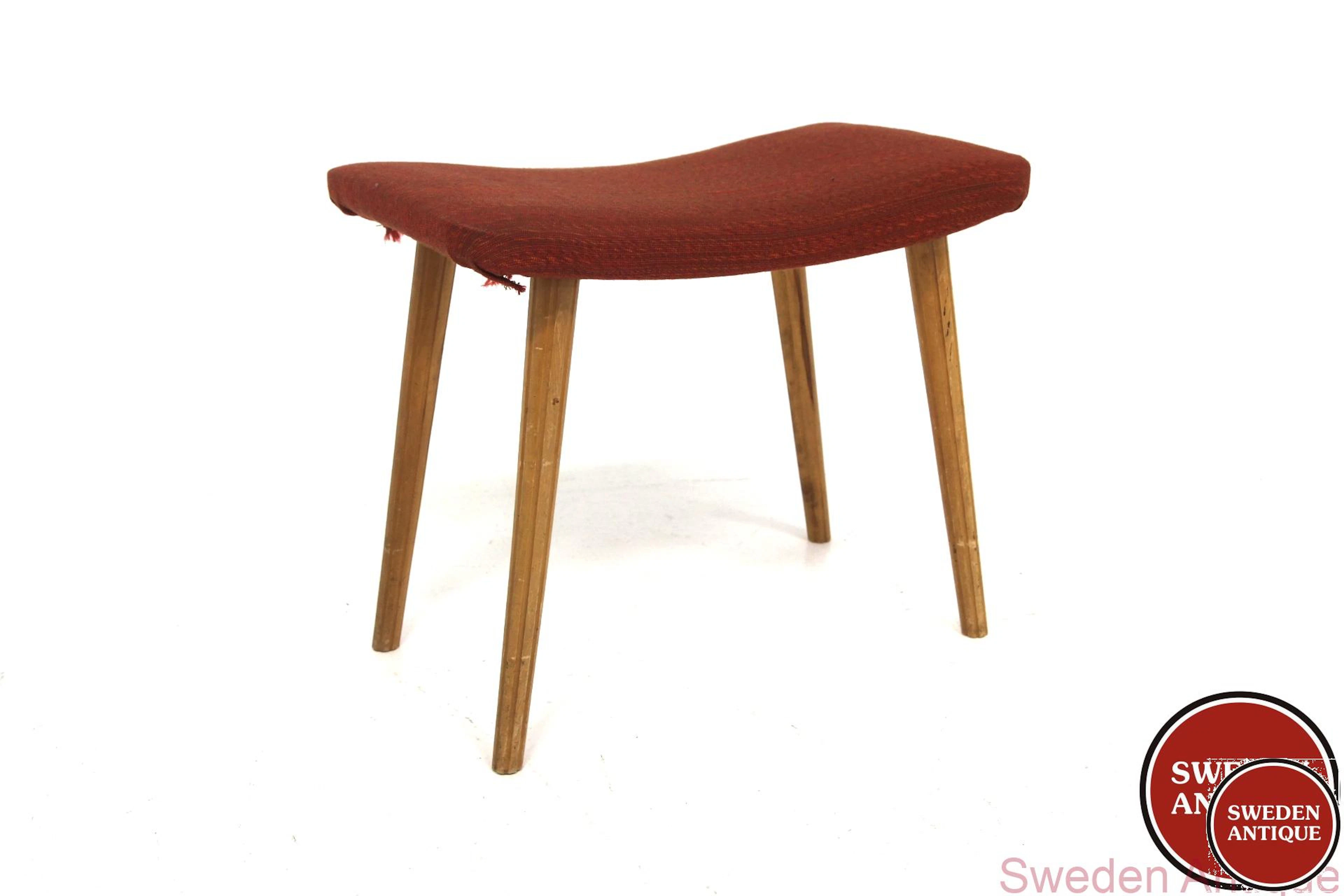 Stool Swedish Modern Year: 1940s Origin: Swe. Material: Beech W: 55cm