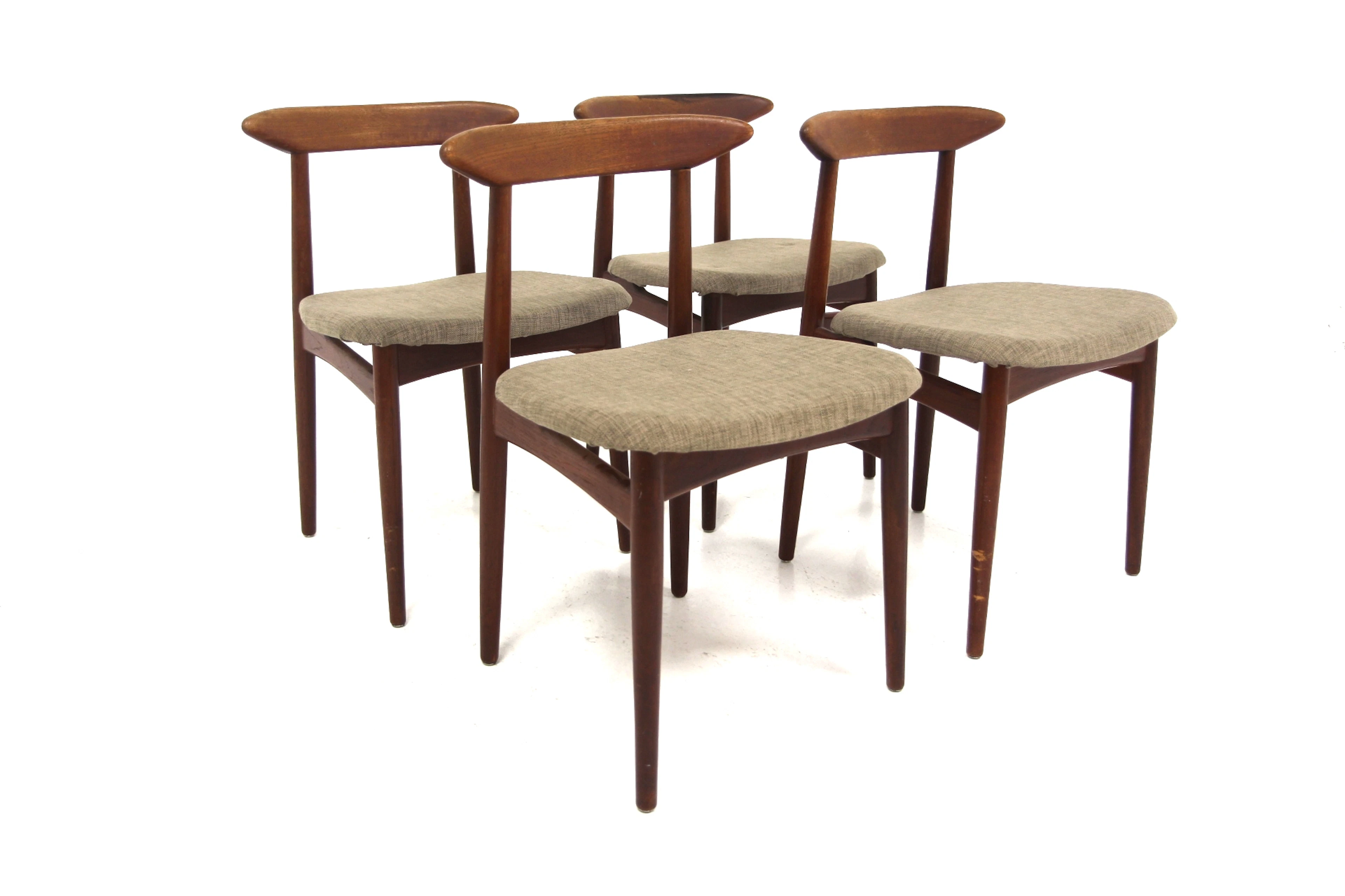 4 Pcs Chairs Arne Hovmand Olsen for Mogens Kold Year: 1950s Origin: