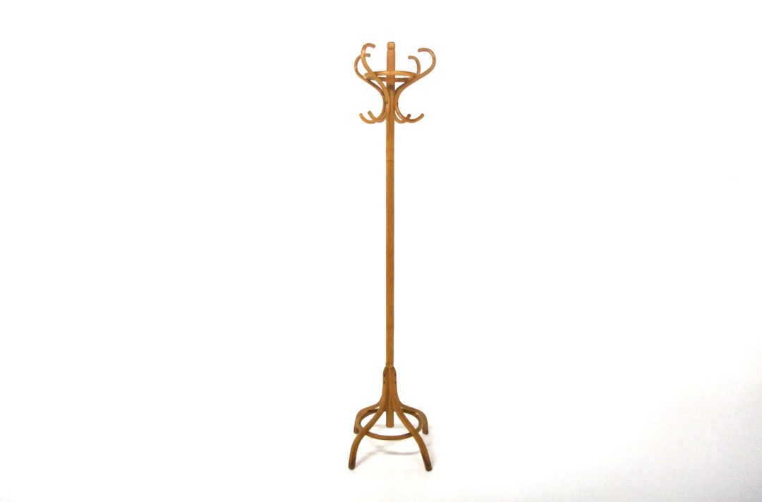 Coat hanger Year: 1970s Origin: Swe. Material: Beech W: 48cm H: 182cm