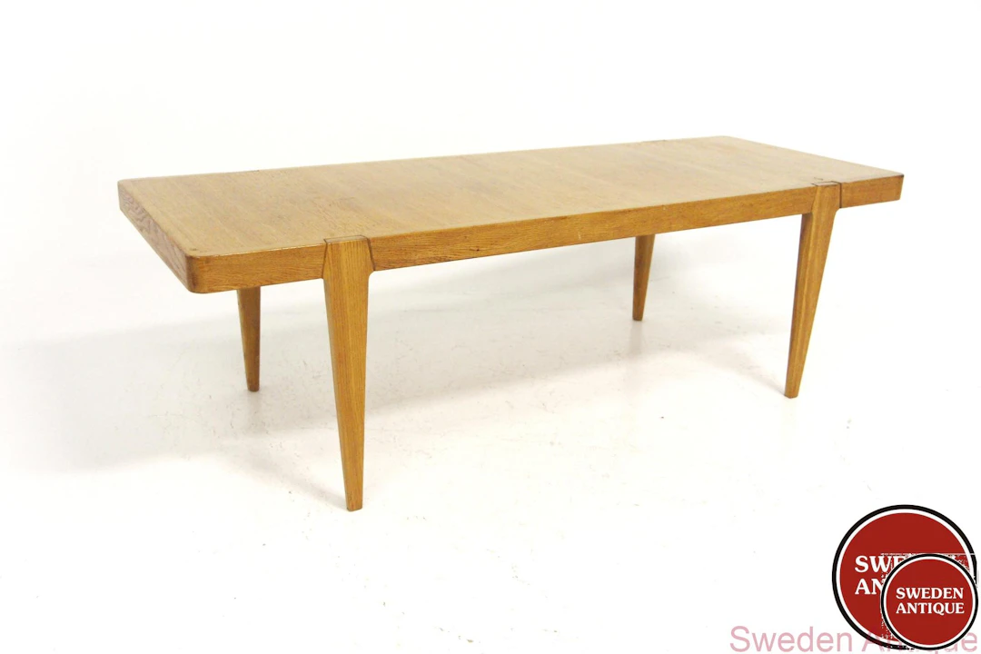 Coffee table Brando Erik Wørtz for Möble-IKÉA Year: 1960s Origin: