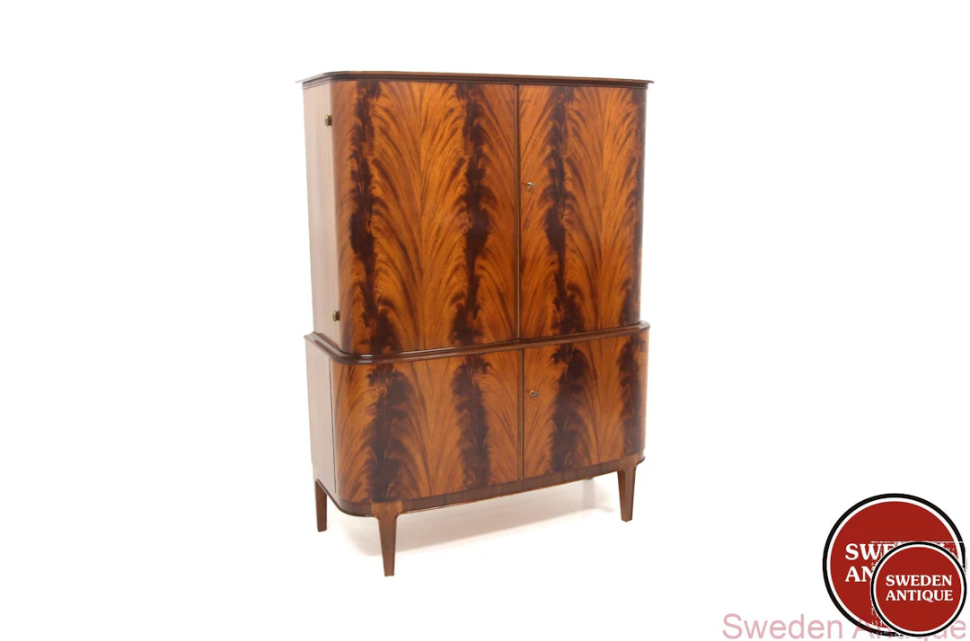 Cabinet Swedish Modern Year: 1940s Origin: Swe. Material: Mahogany
