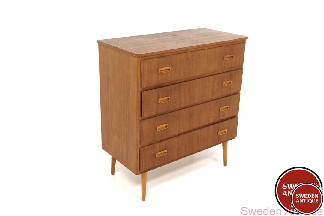 Chest of drawers Year: 1950s Origin: Swe. Material: Teak Beech W: