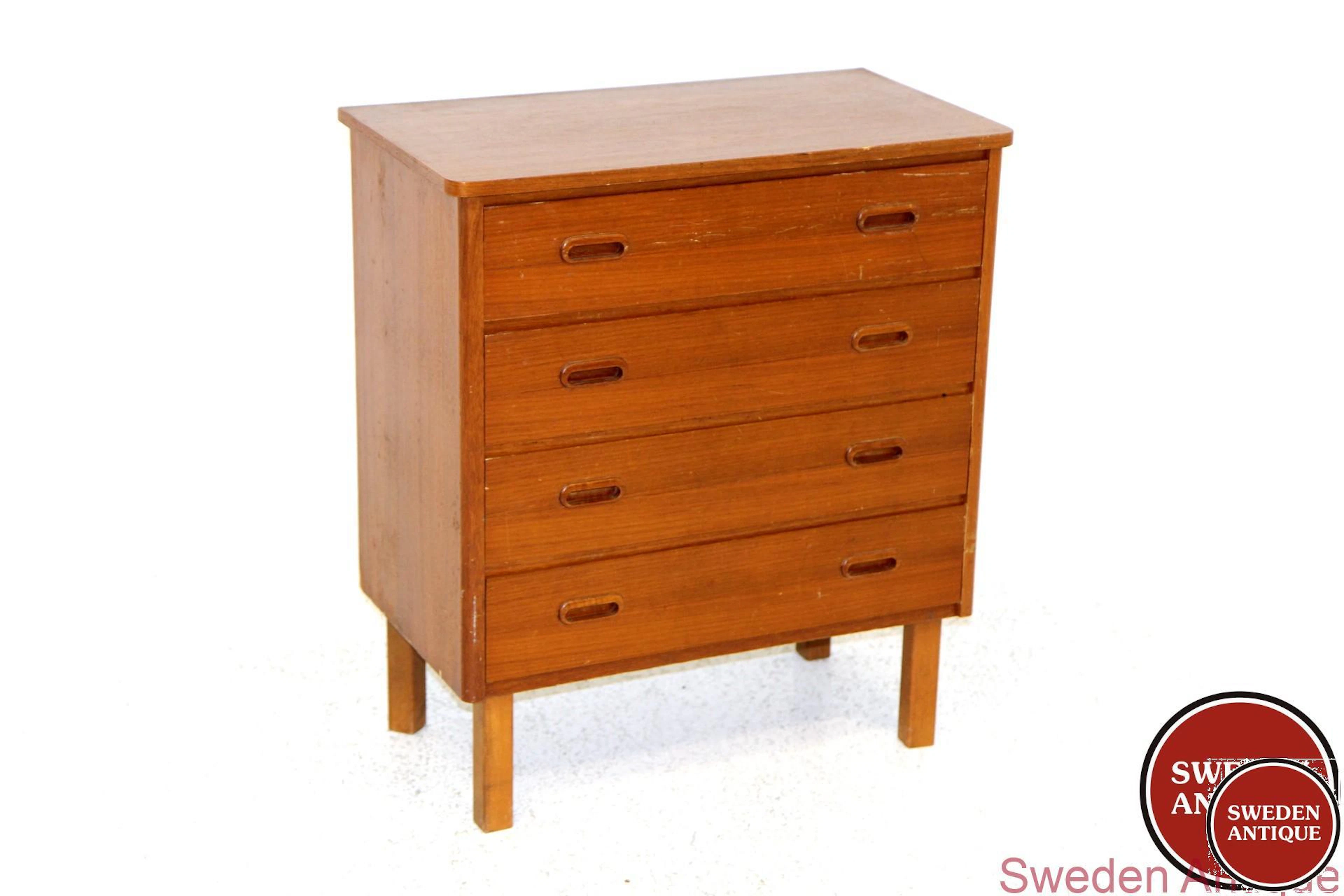 Chest of drawers