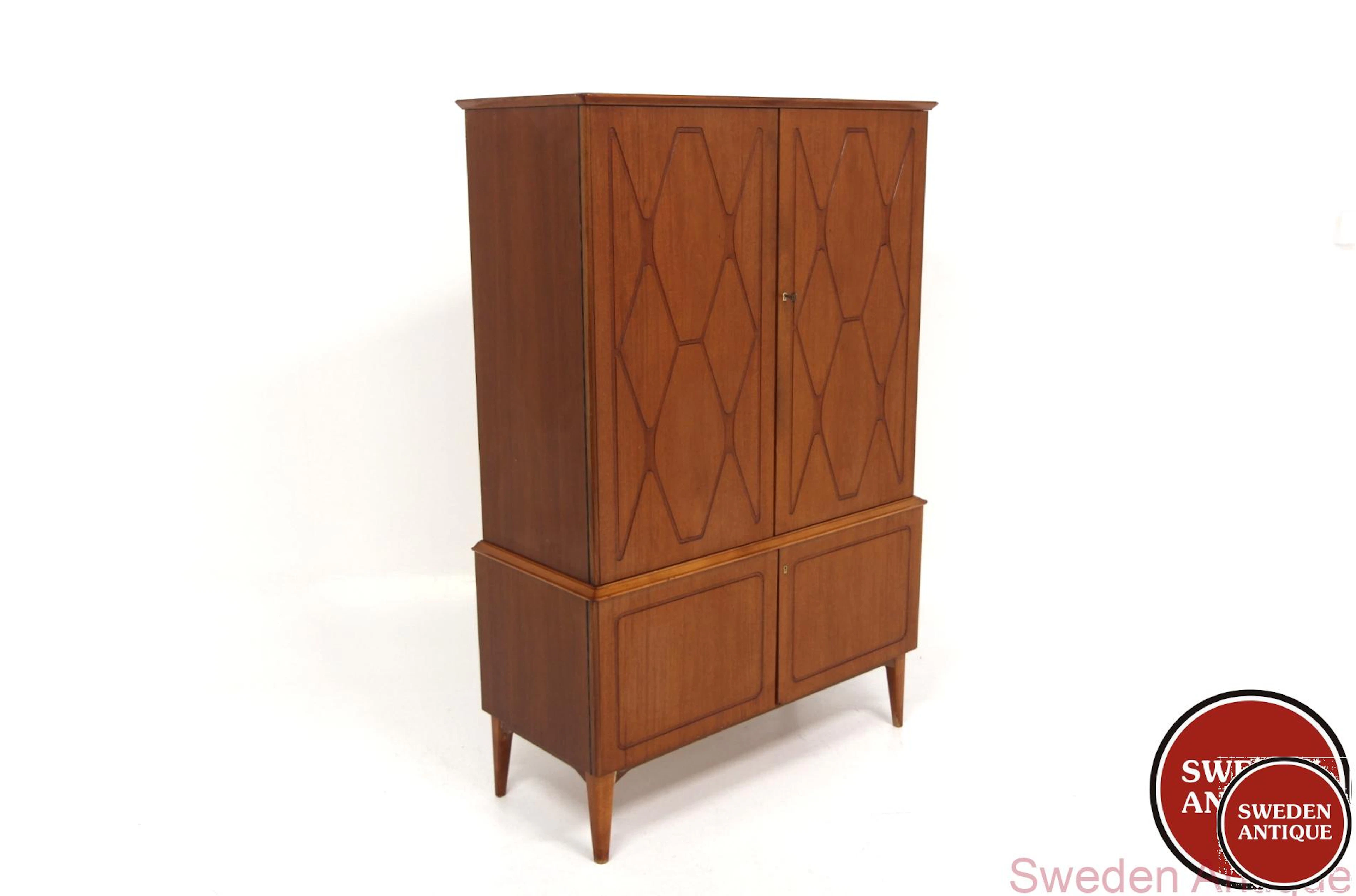 Cabinet Swedish Modern Year: 1940s Origin: Swe. Material: Mahognay