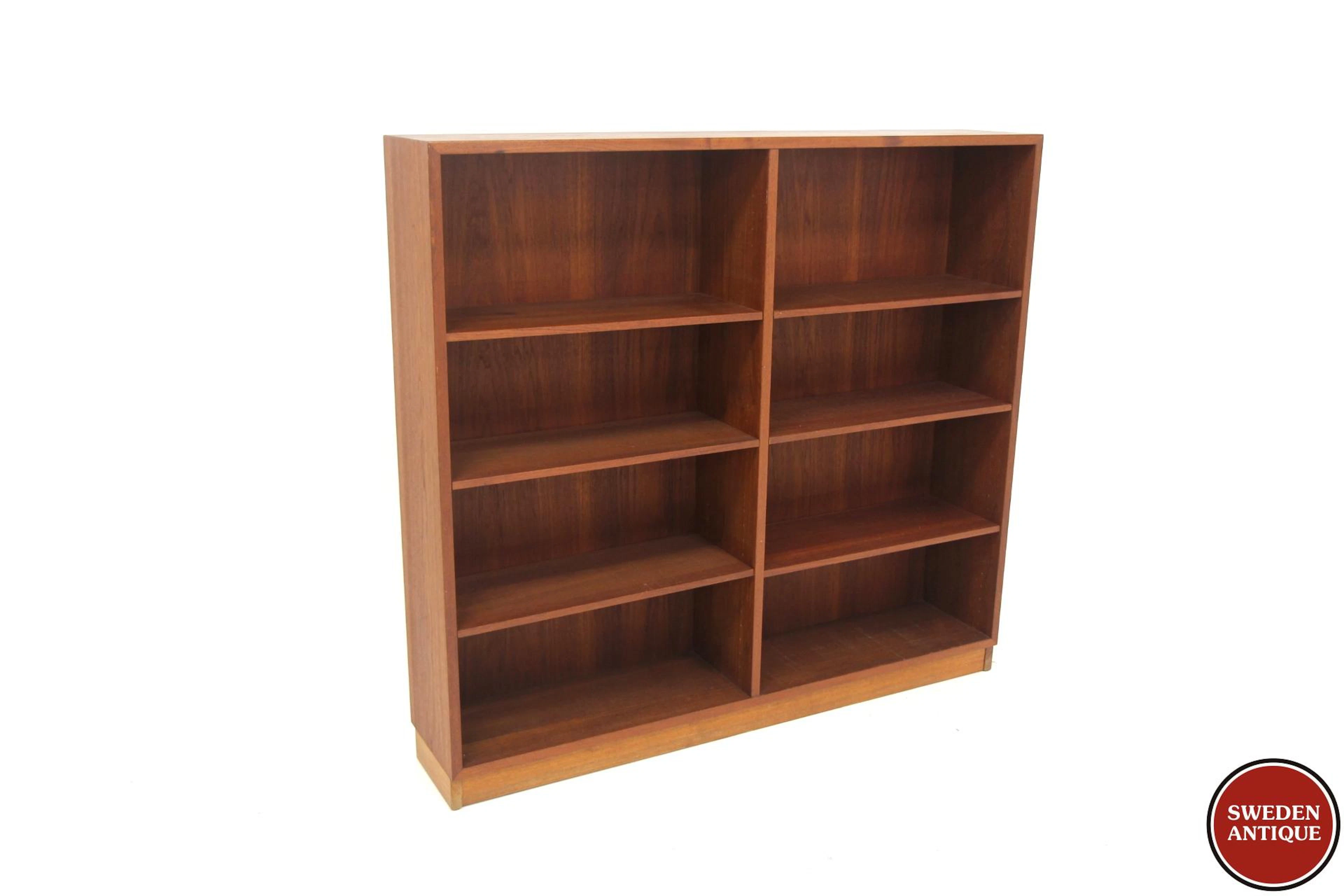 Bookshelf Year: 1960s Origin: Swe. Material: Teak W: 135cm D: 26cm H: 125cm