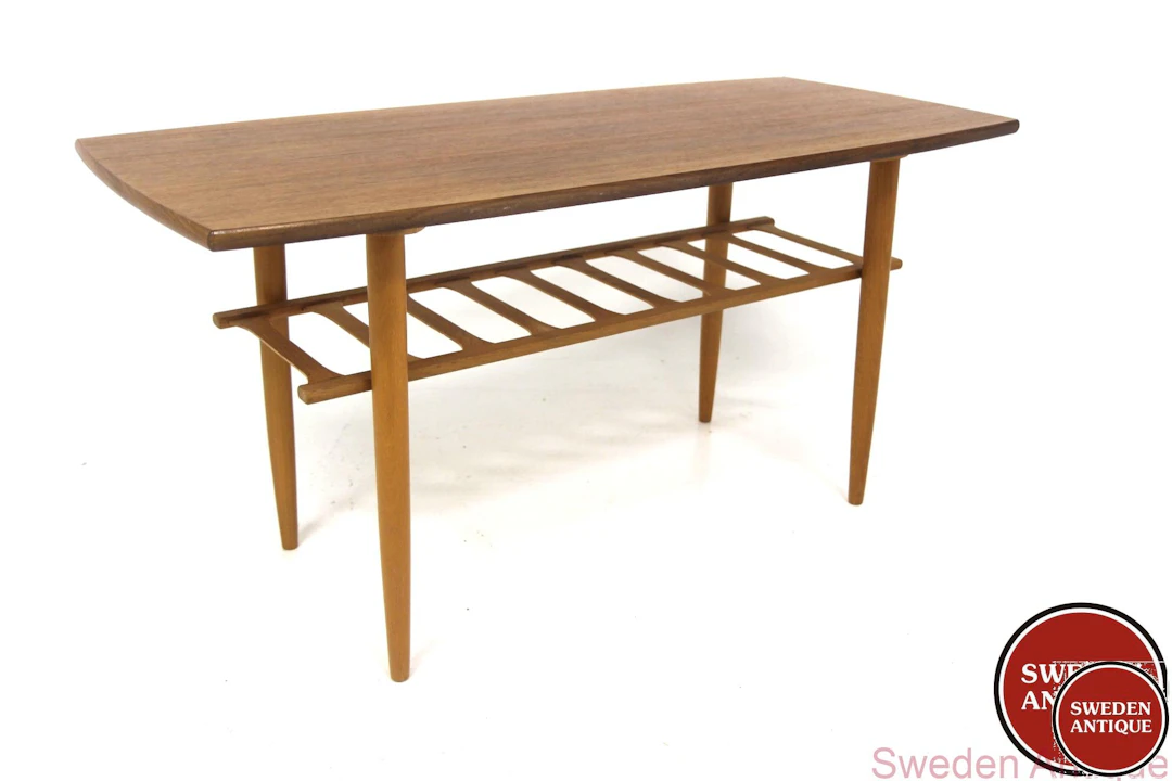 Coffee table Year: 1950s Origin: Swe. Material: Teak Oak W: 115cm