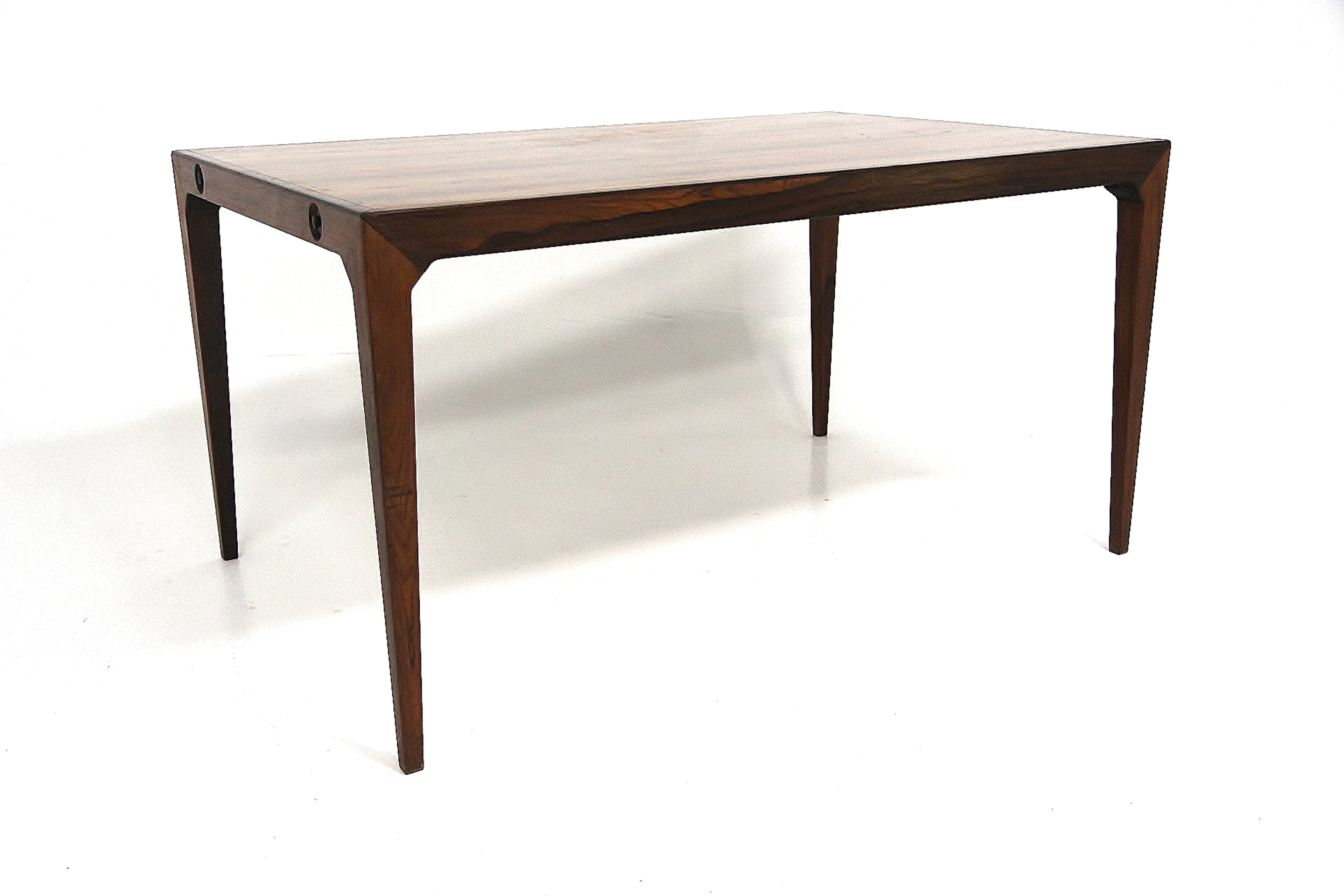 Dining table Poul Hundevad for Hundevad & Co Year: 1960s Origin: Den.