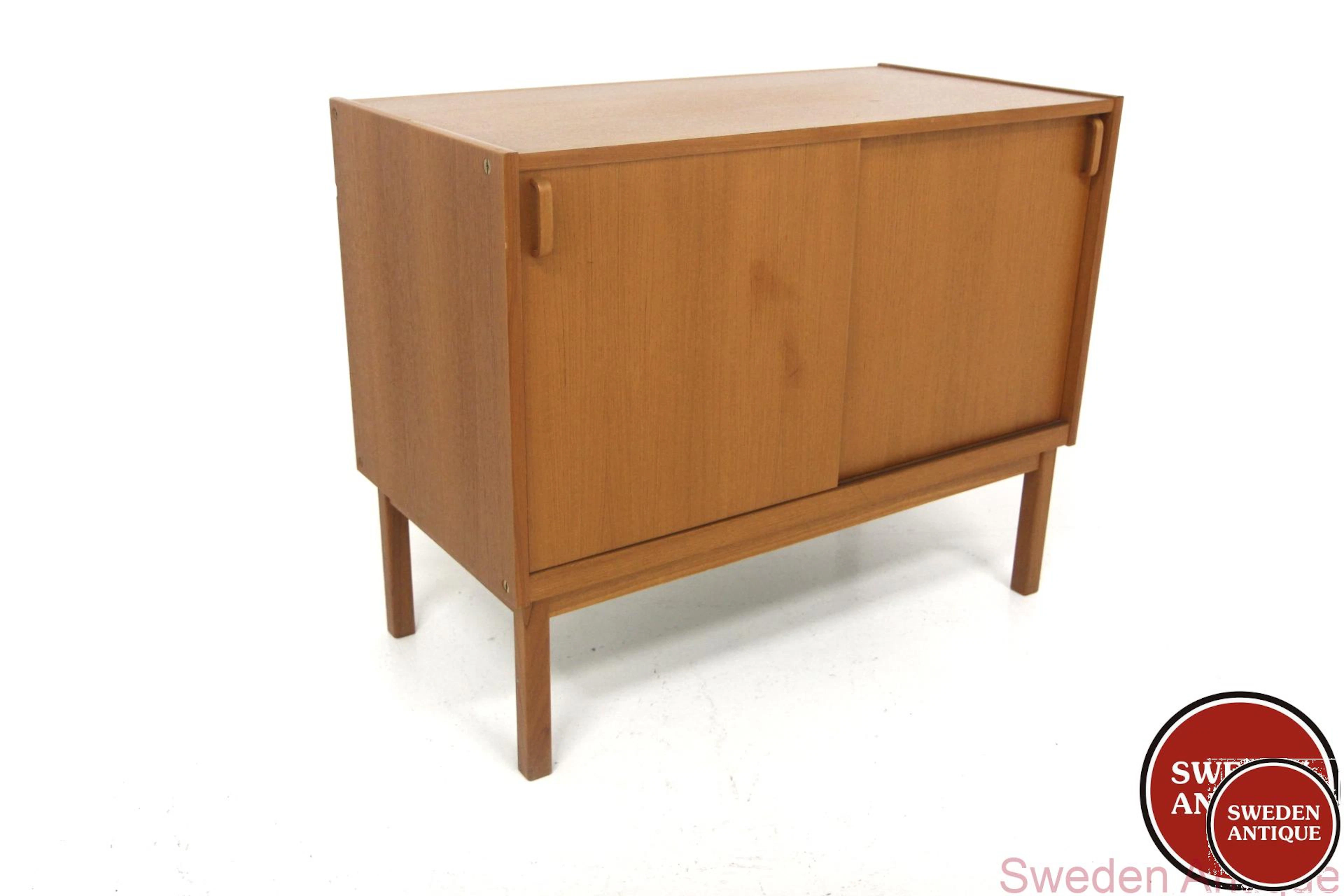 Cabinet Variett Bertil Fridhagen for Bodafors Year: 1960s Origin: