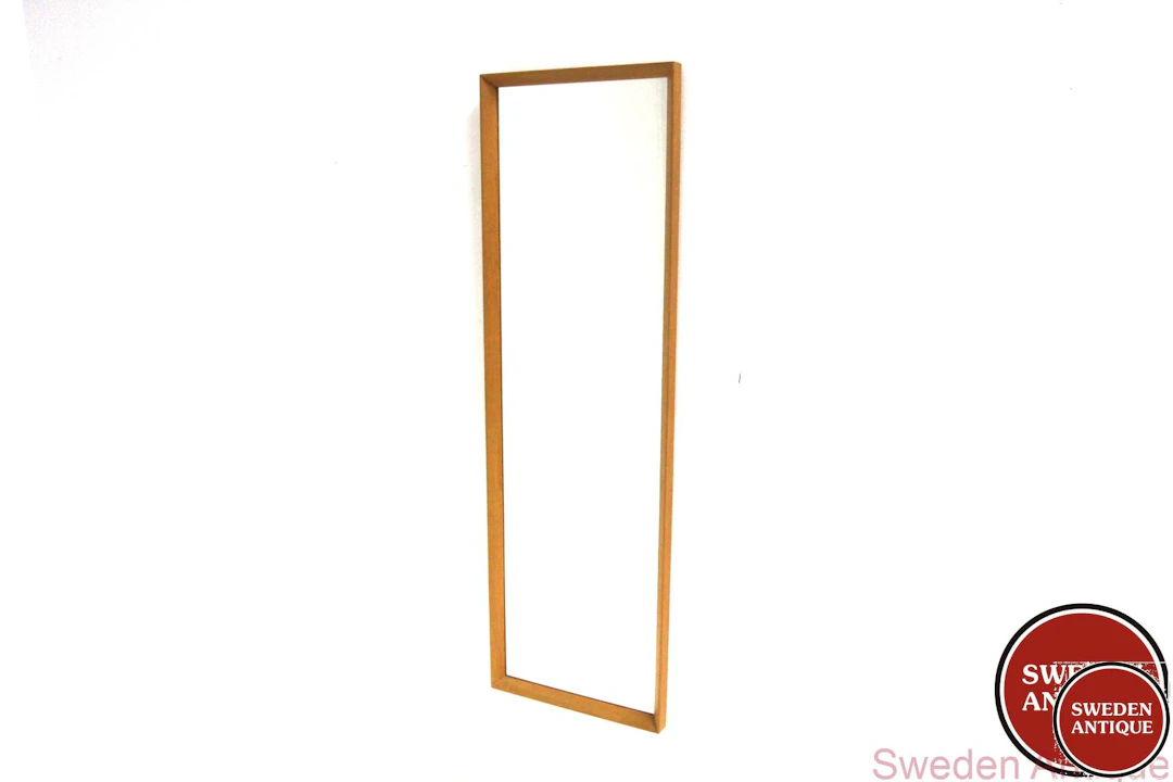 Mirror Year: 1960s Origin: Swe. Material: Oak Glass W: 38cm D: 3,5cm H: 122cm