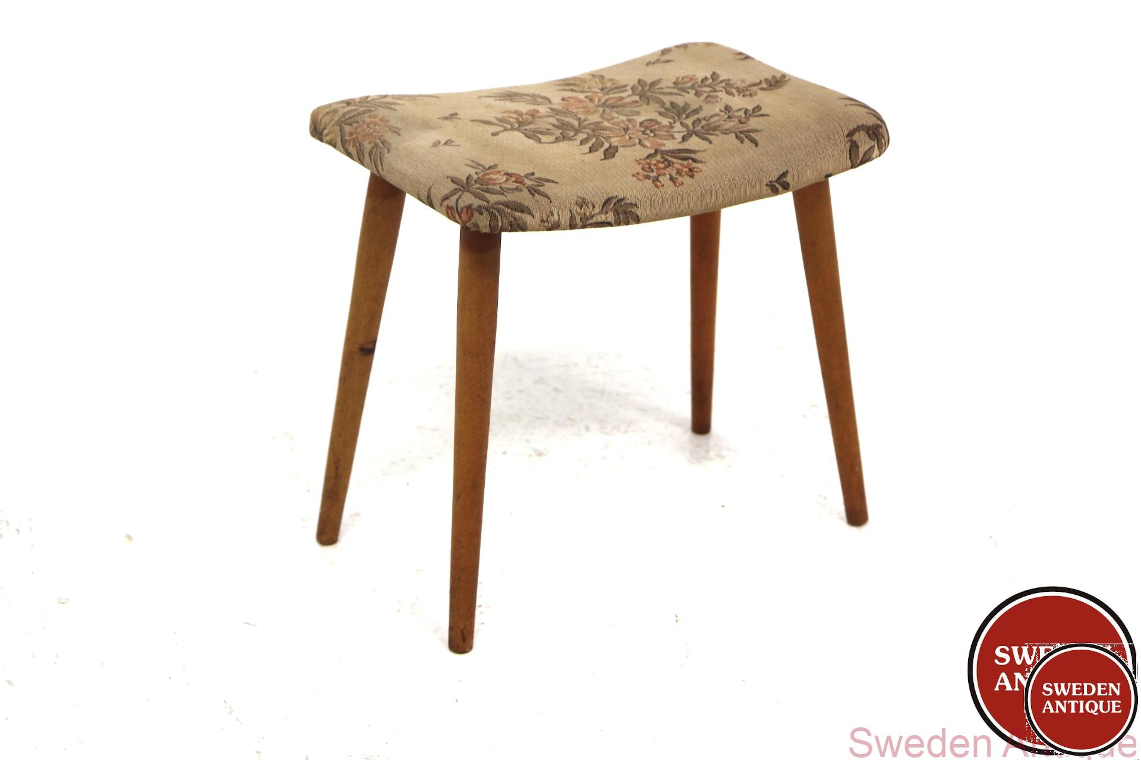 Stool Year: 1950s Origin: Swe. Material: Beech W: 45cm D: 30cm H: 44cm
