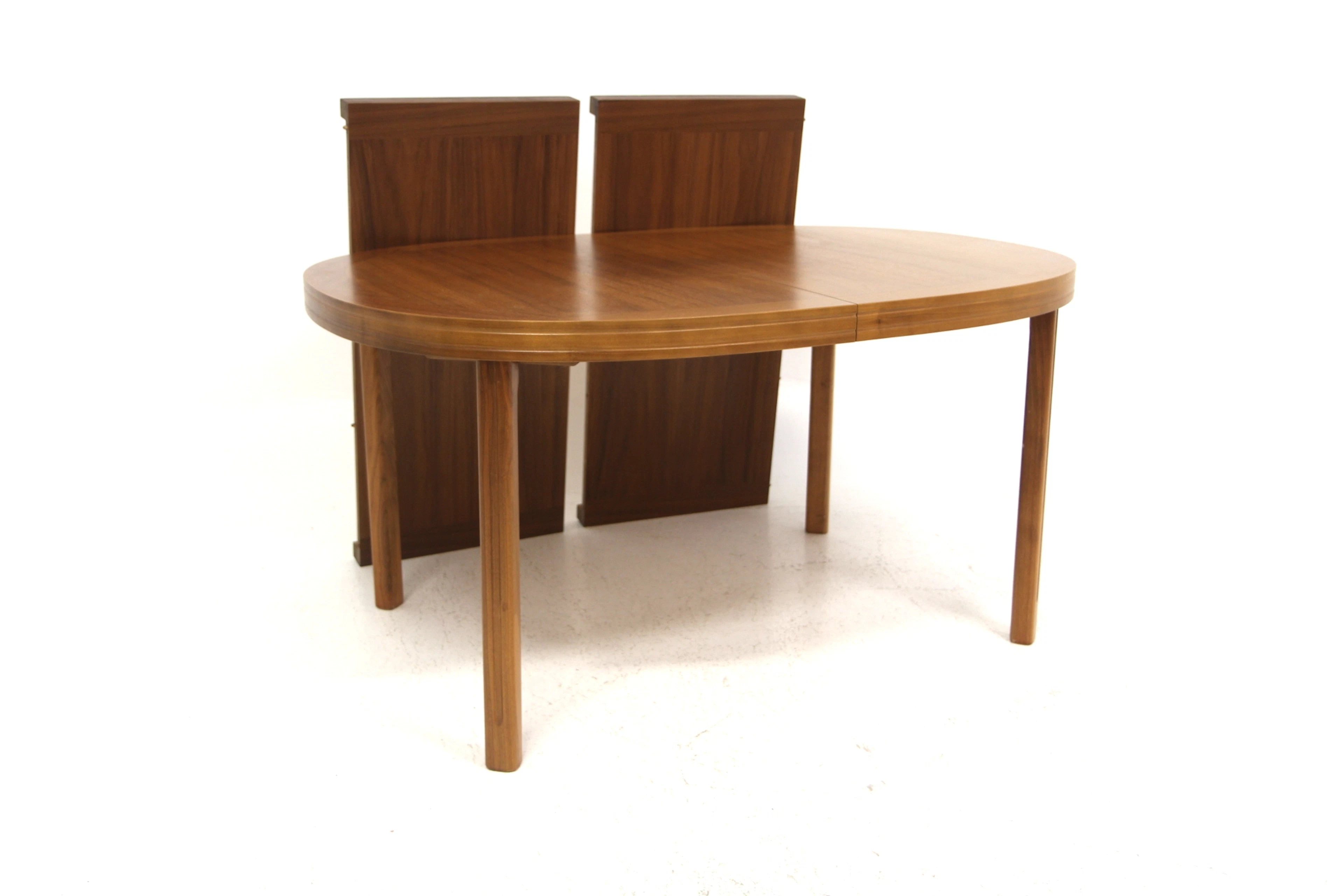 Dining table Skaraborgs Möbelindustri, Tibro Year: 1960s Origin: Swe.