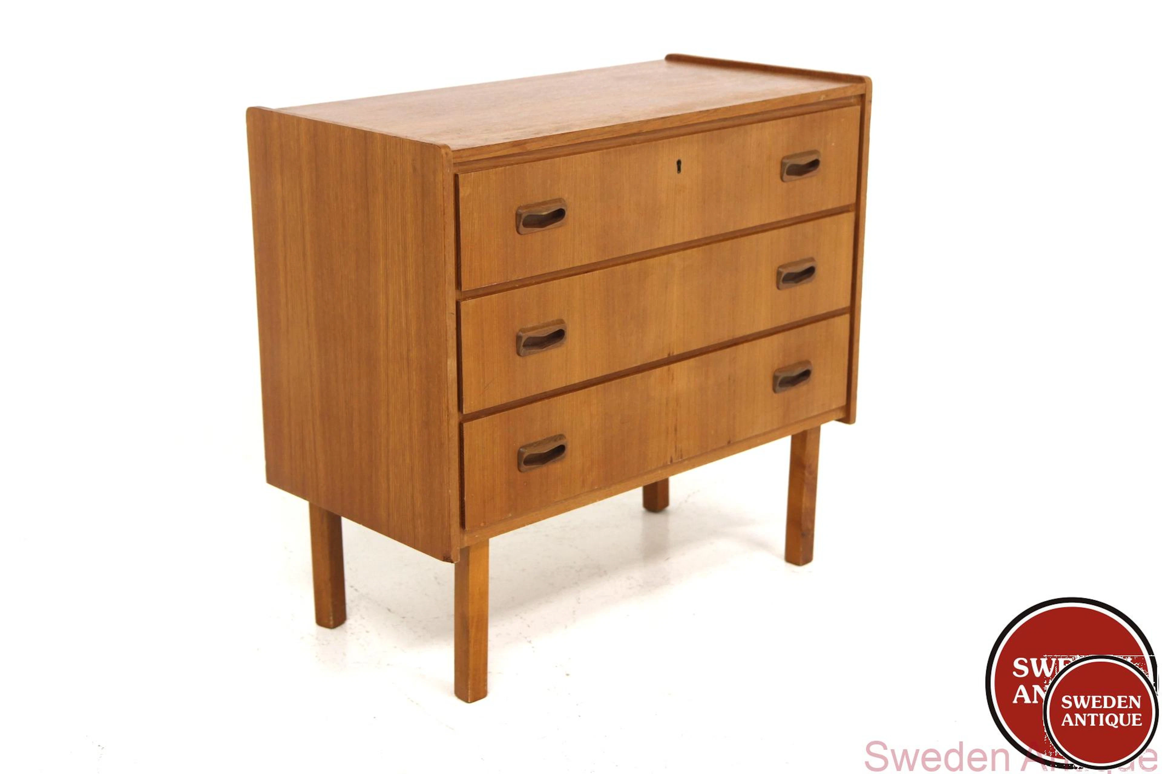 Chest of drawers Year: 1960s Origin: Swe. Material: Teak Beech W: