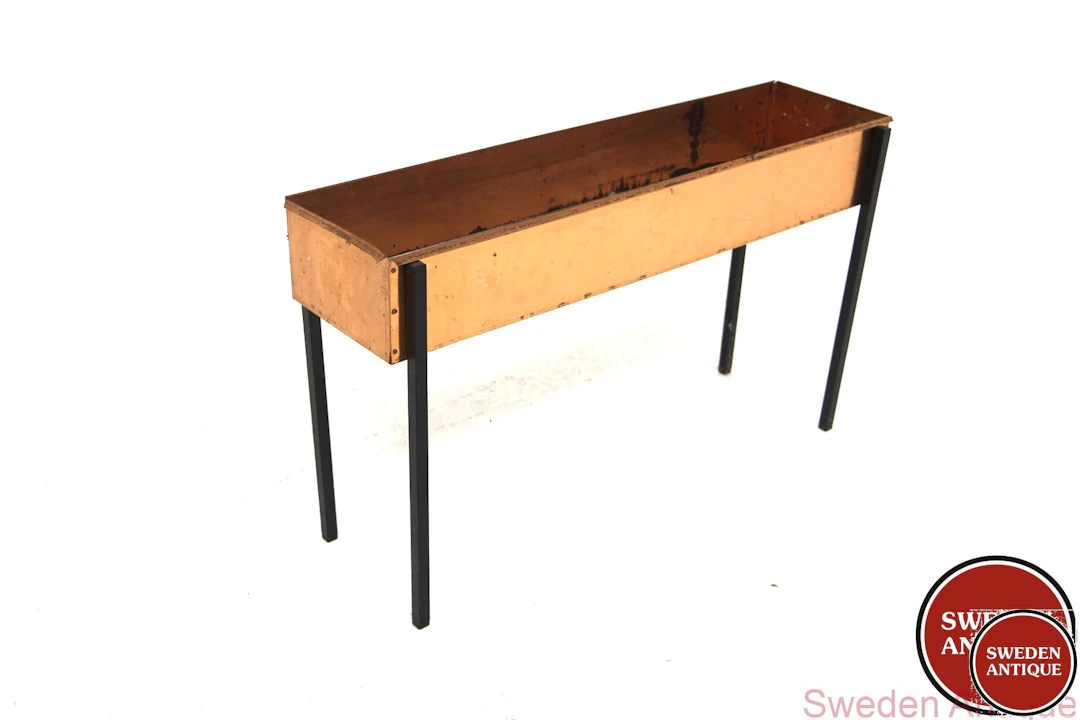 Flower stand 1960s Swe. Metal misc