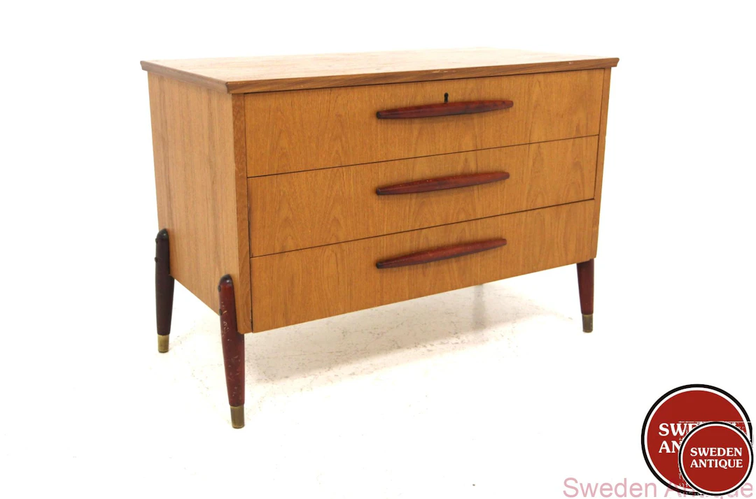 Chest of drawers Bröderna Gustafssons Träindustri, Markaryd Year: