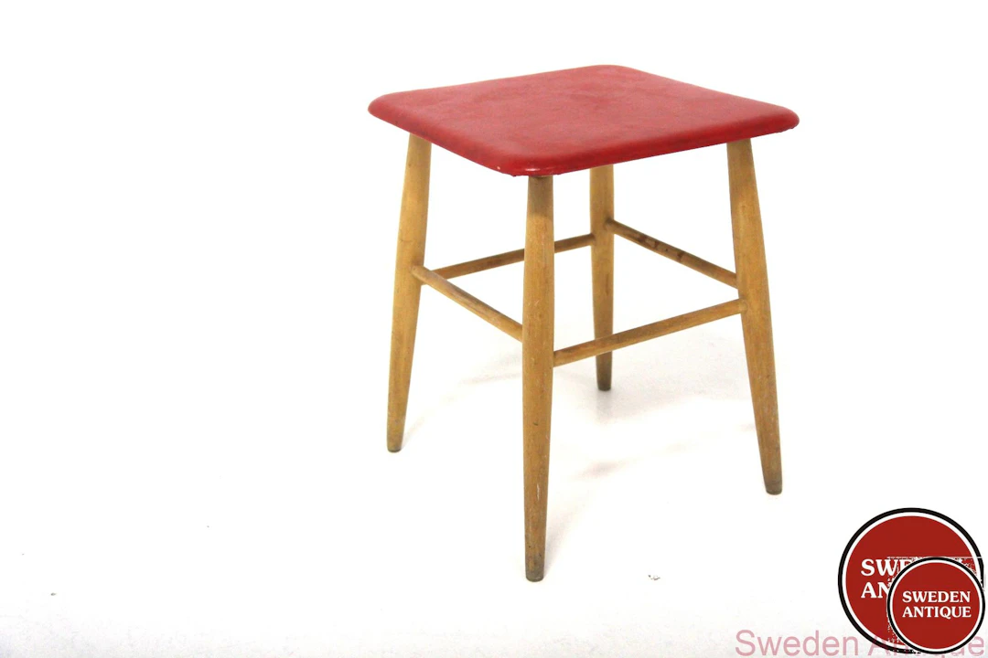 Stool Edsbyverken Year: 1958 Origin: Swe. Material: Birch Vinyl W: