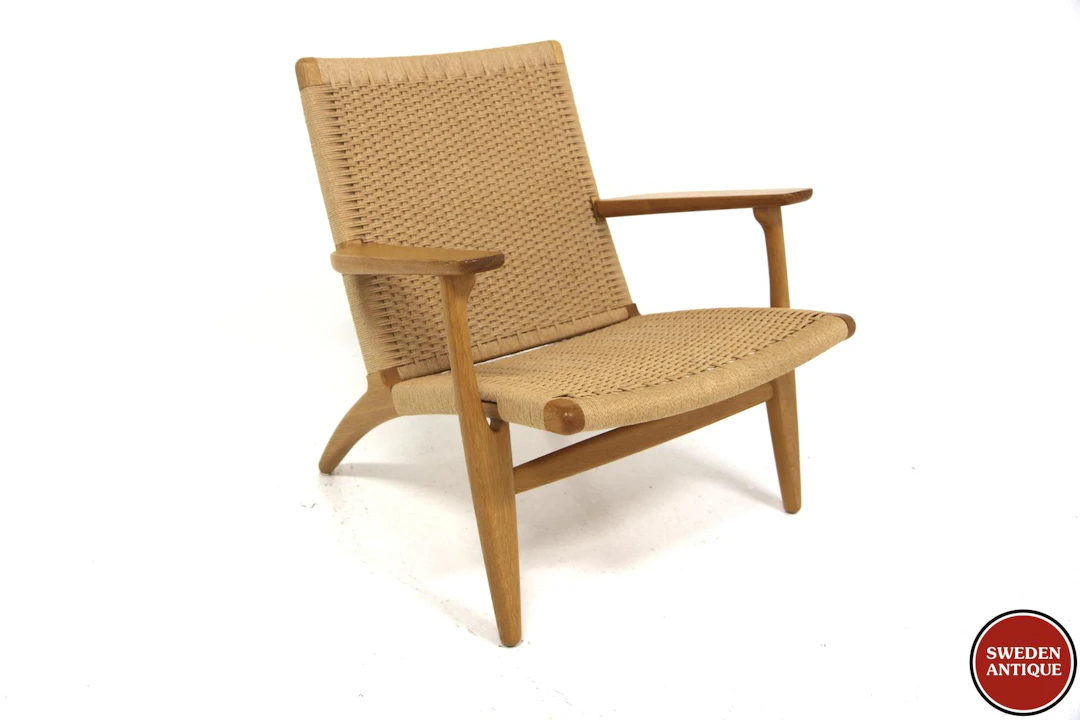 Lounge chair CH25 Hans J Wegner for Carl Hansen & Søn, 1950 Year: