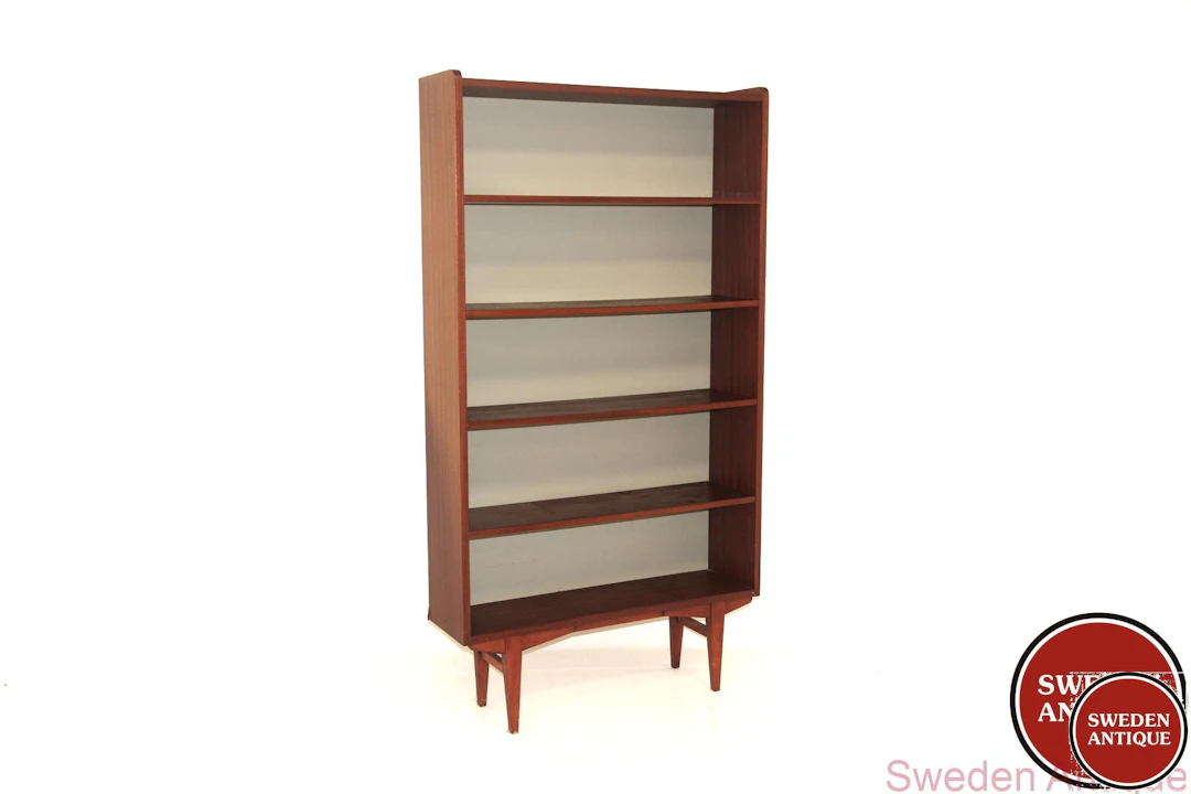 Bookshelf Year: 1960s Origin: Swe. Material: Mahogany Beech W: 90cm