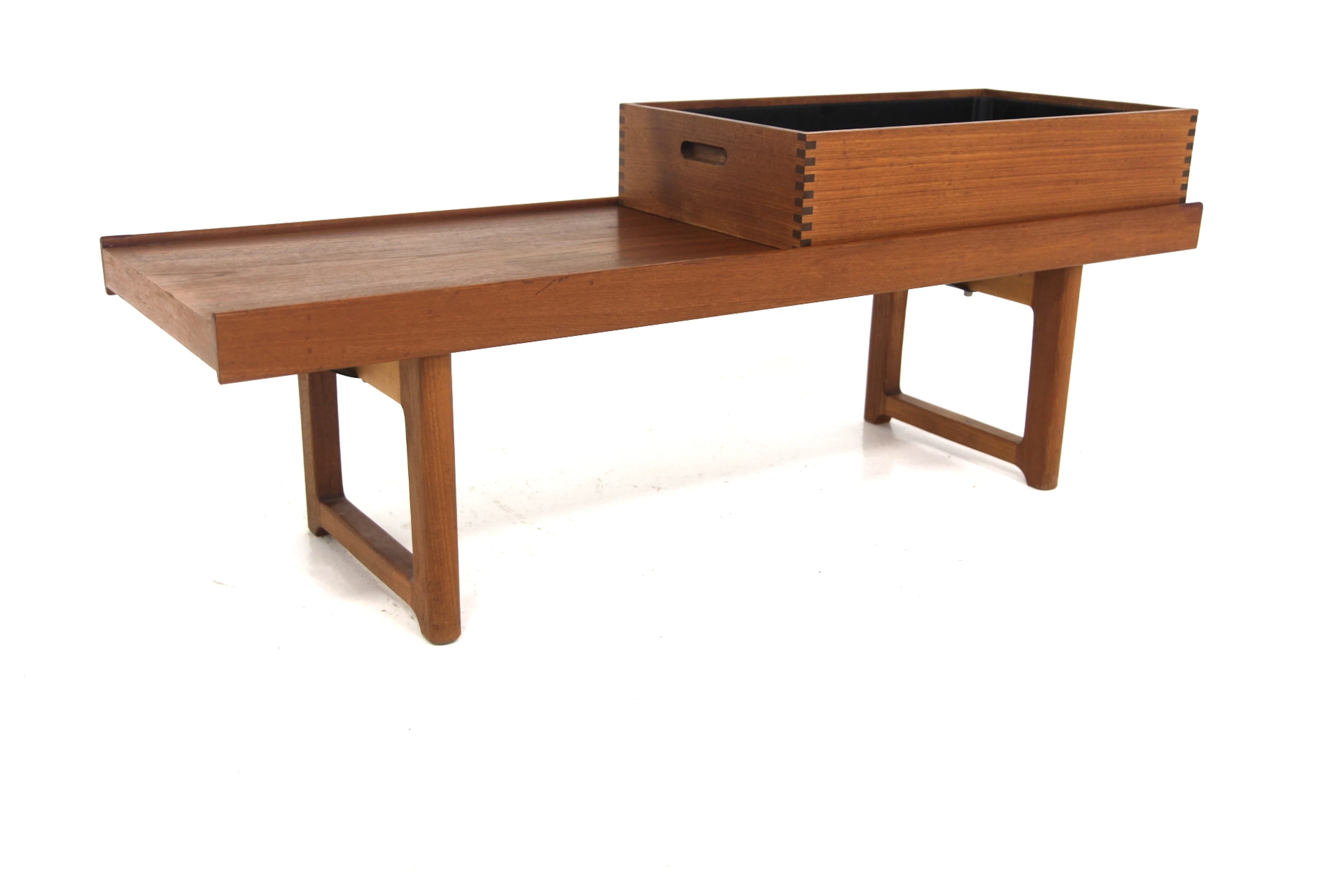Bench Krobo Torbjørn Afdal for Mellemstrands Trevareindustri, Bruksbo