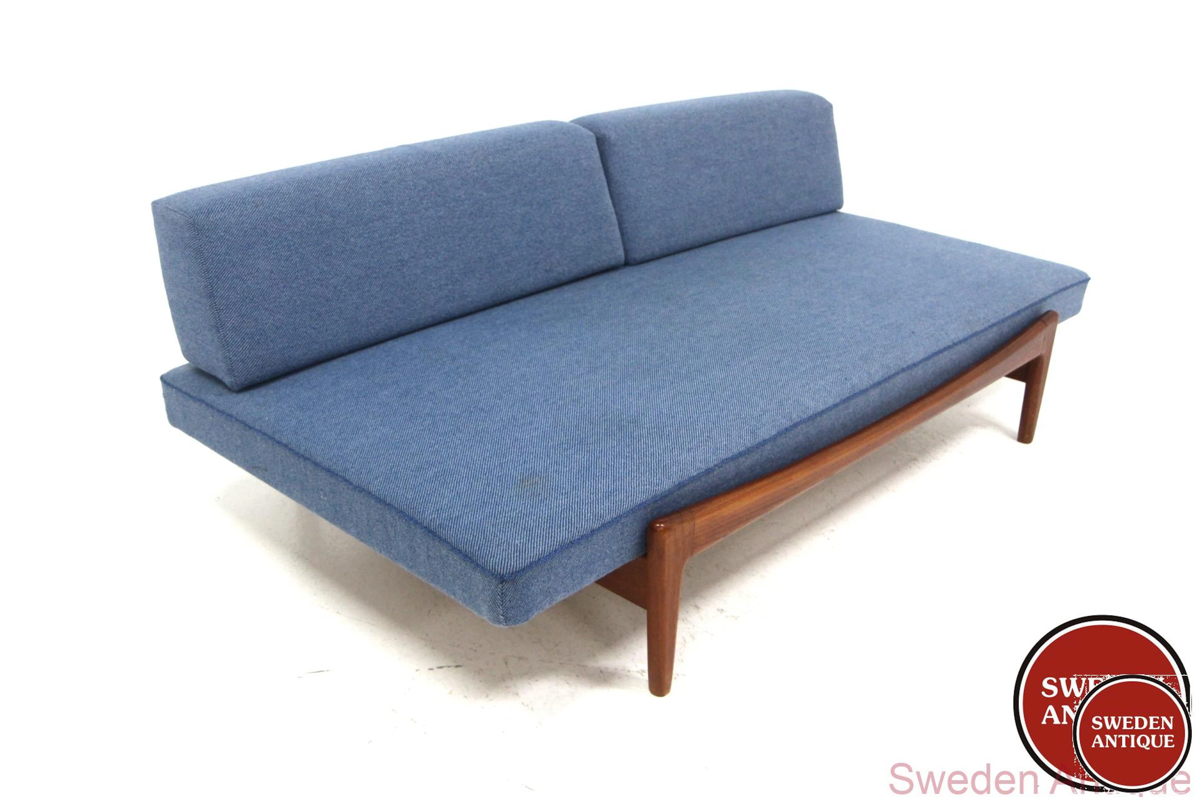 Daybed Ib Kofod-Larsen for Säffle Möbelfabrik Year: 1960s Origin: