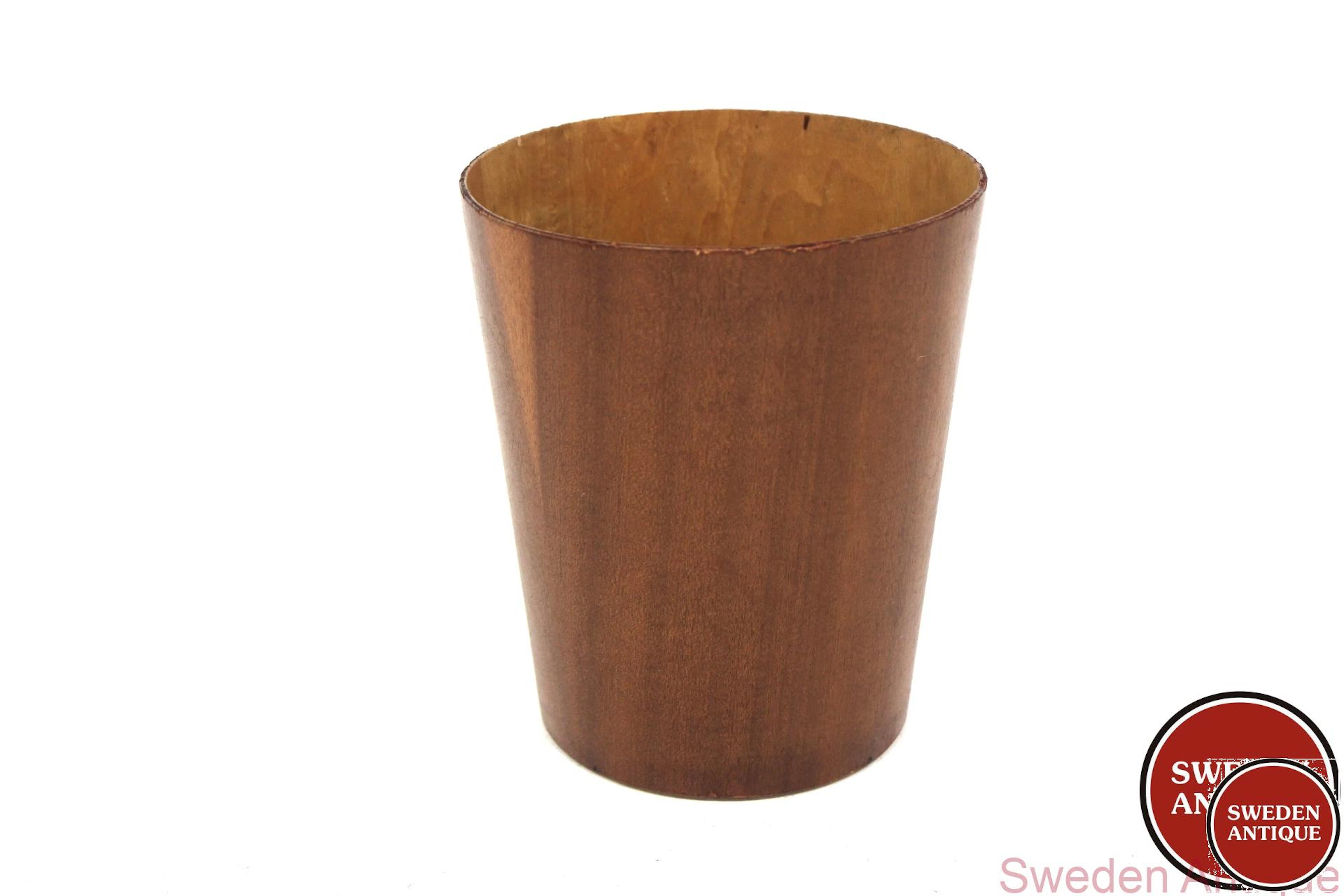 Trash can Martin Åberg for Servex Year: 1960s Origin: Swe. Material:
