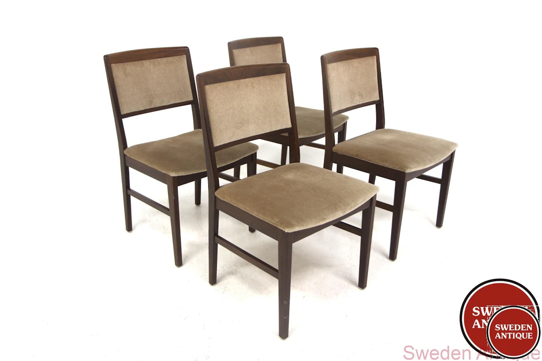 4Pcs Chairs Year: 1970s Origin: Swe. Material: Walnut W: 47cm D: 52cm