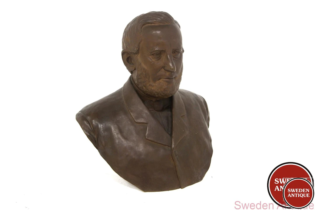 Bust Year: 1930s Origin: Swe. Material: Matal W: 46cm D: 28cm H: 47cm