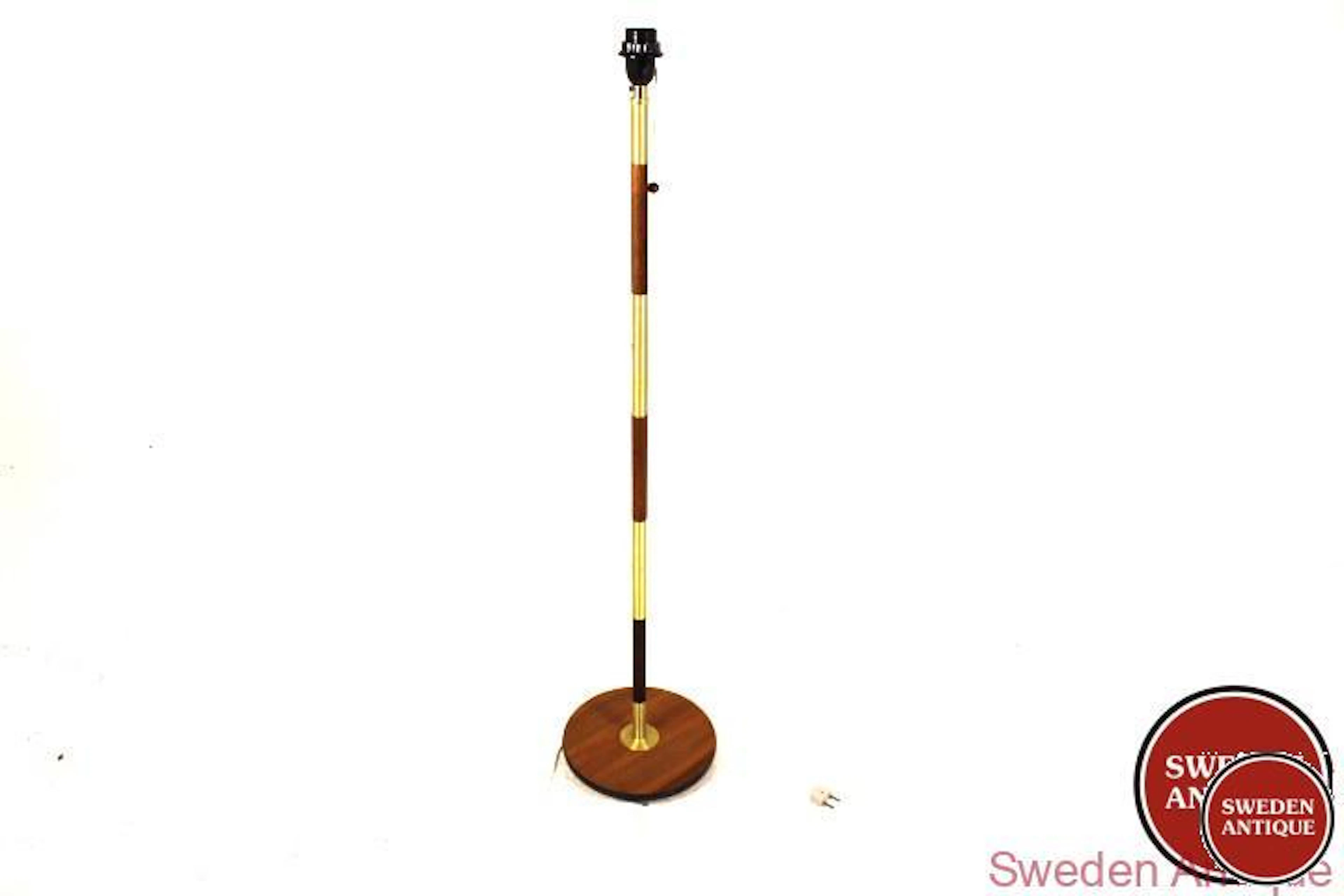 Floor lamp