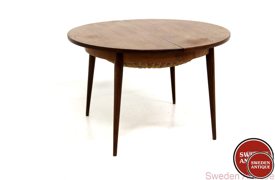 Sewing table / Coffee table Year: 1950s Origin: Swe. Material: Teak