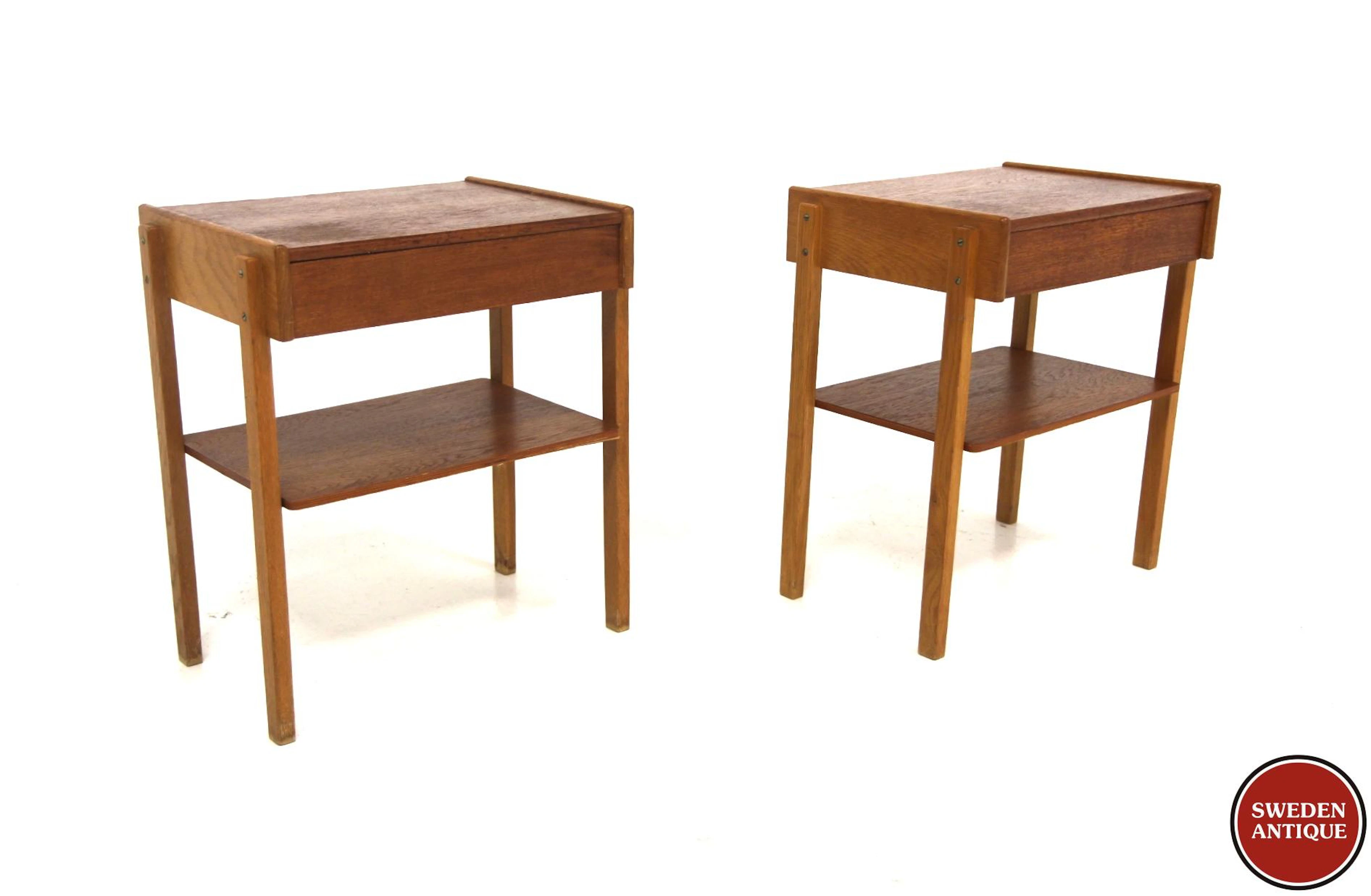 2Pcs Bedside tables Year: 1960s Origin: Swe. Material: Teak Oak W:
