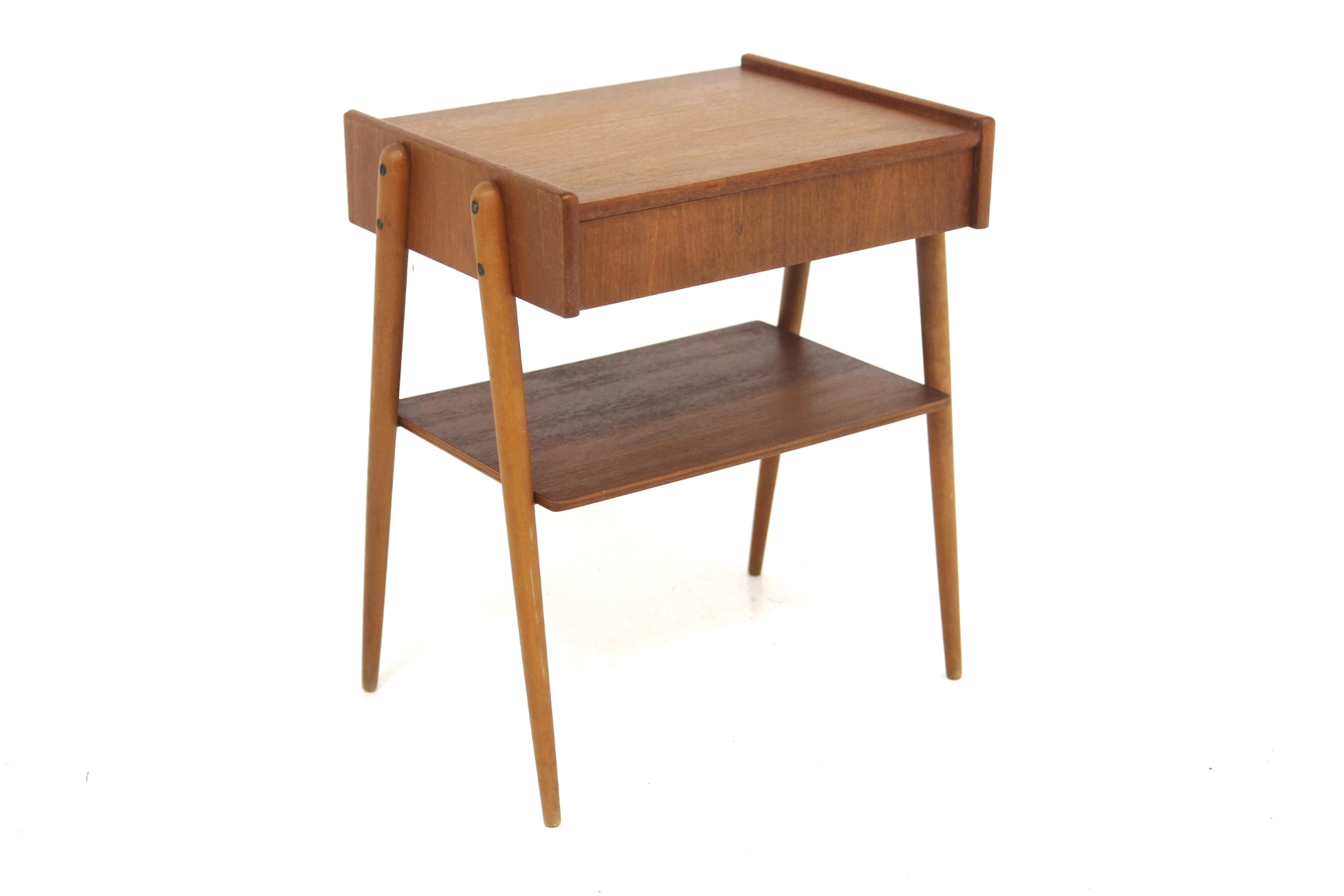 Bedside table AB Carlström & Co Möbelfabrik Year: 1960s Origin: Swe.