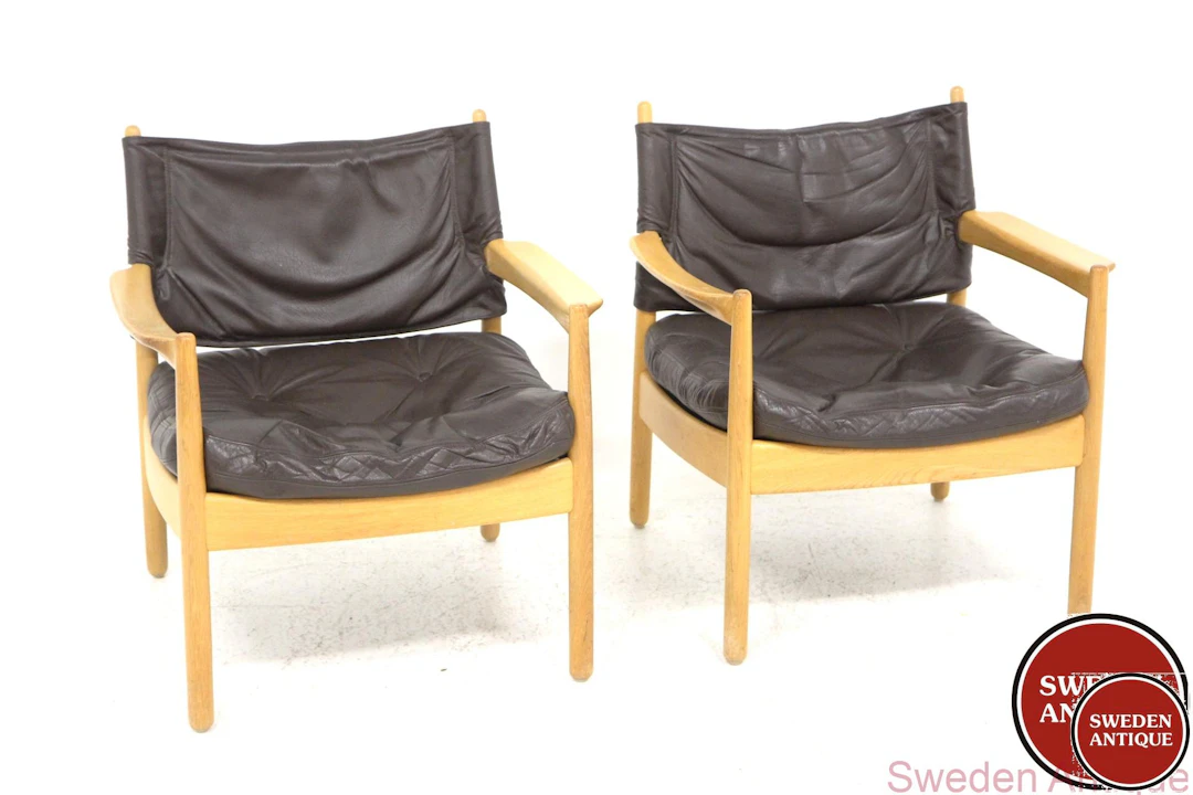 2 Lounge chairs 1960s Swe. Oak Leather