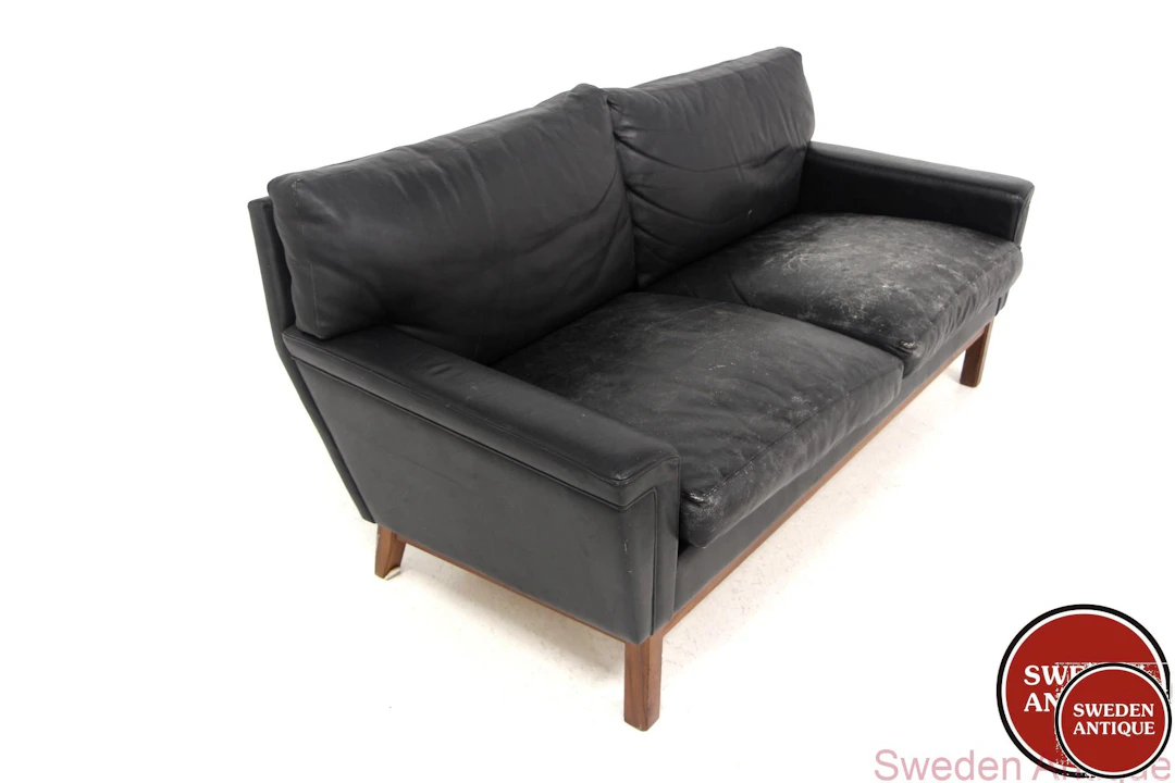 2-seat sofa Åland Möble-IKÉA Year: 1960s Origin: Swe. Material: Leather