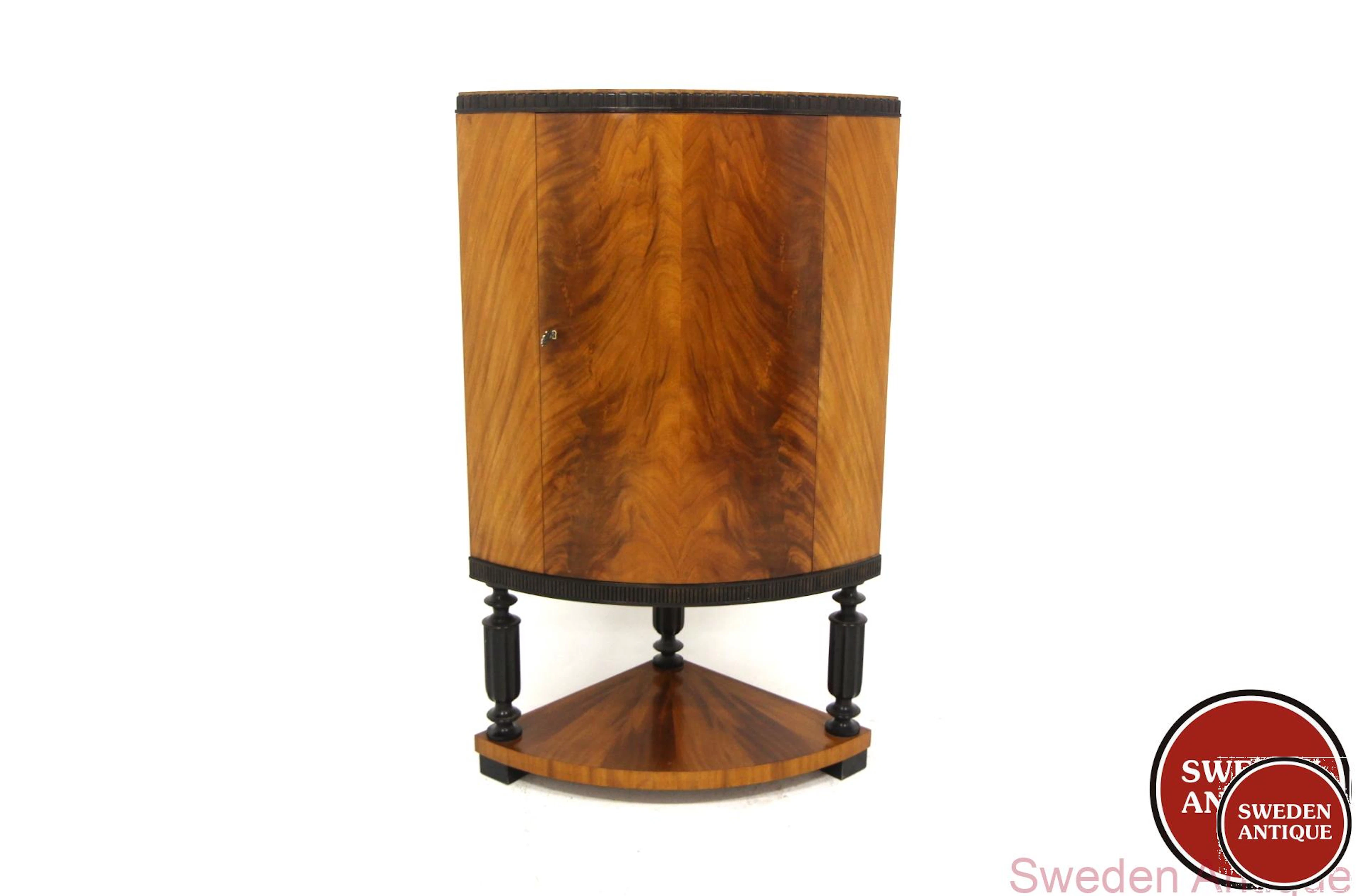 Corner cabinet Reiners, Mjölby. Swedish Grace 1930s Swe. Mahogany Black