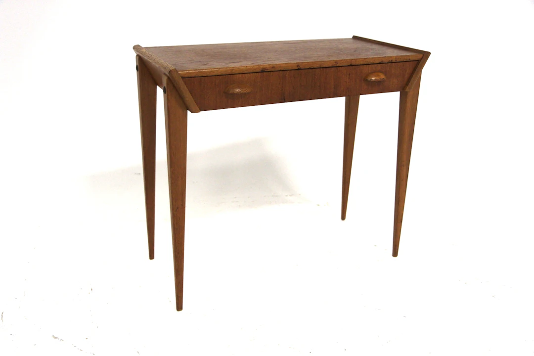 Chest of drawers Year: 1960s Origin: Swe. Material: Teak Oak W: 64cm
