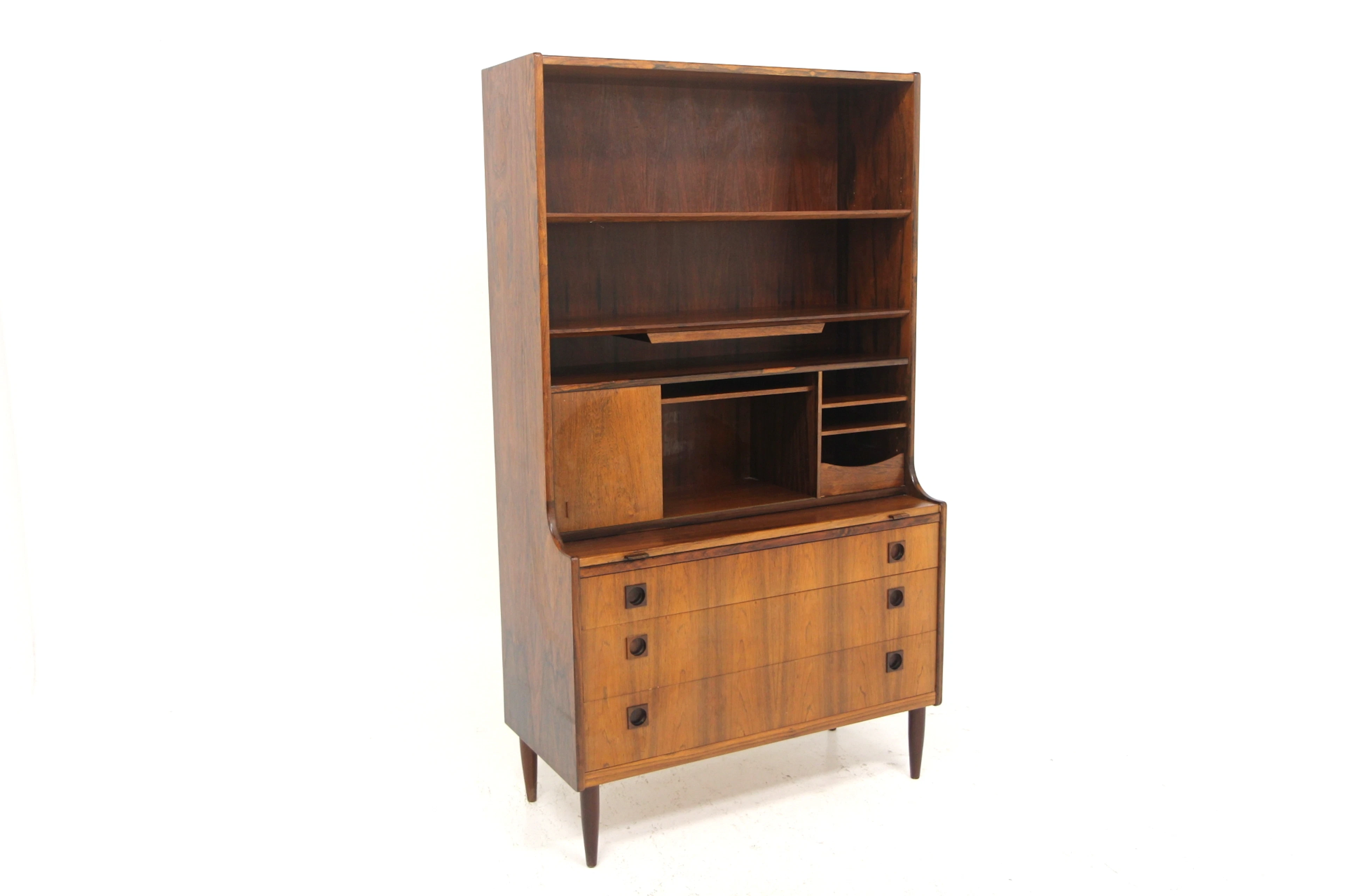 Bookshelf Albert Hansen Møbelfabrik Year: 1960s Origin: Den. Material: