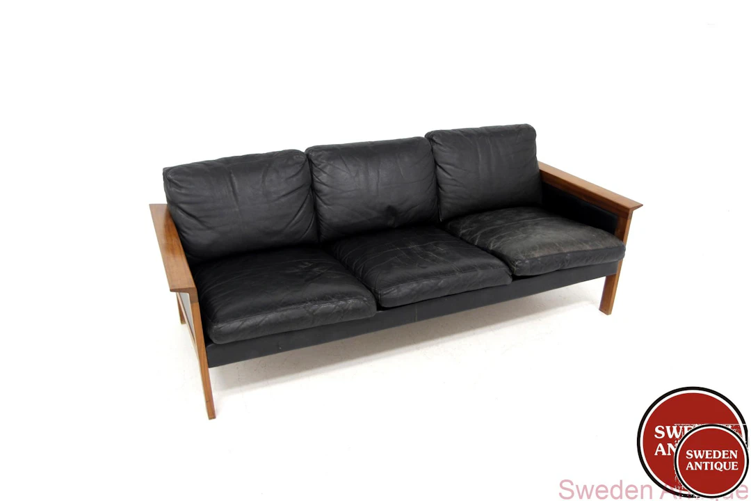 3-seat sofa Möbel-IKÉA Year: 1960s Origin: Swe. Material: Teak Leather