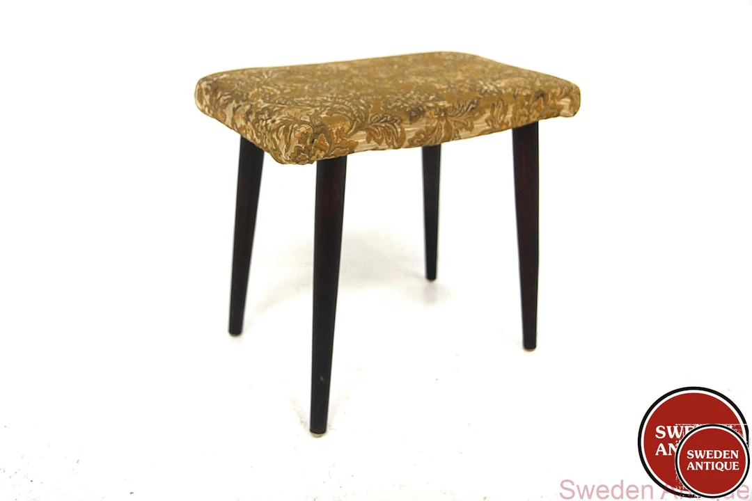 Stool Year: 1950s Origin: Swe. Material: Beech W: 46cm D: 29cm H: 41cm
