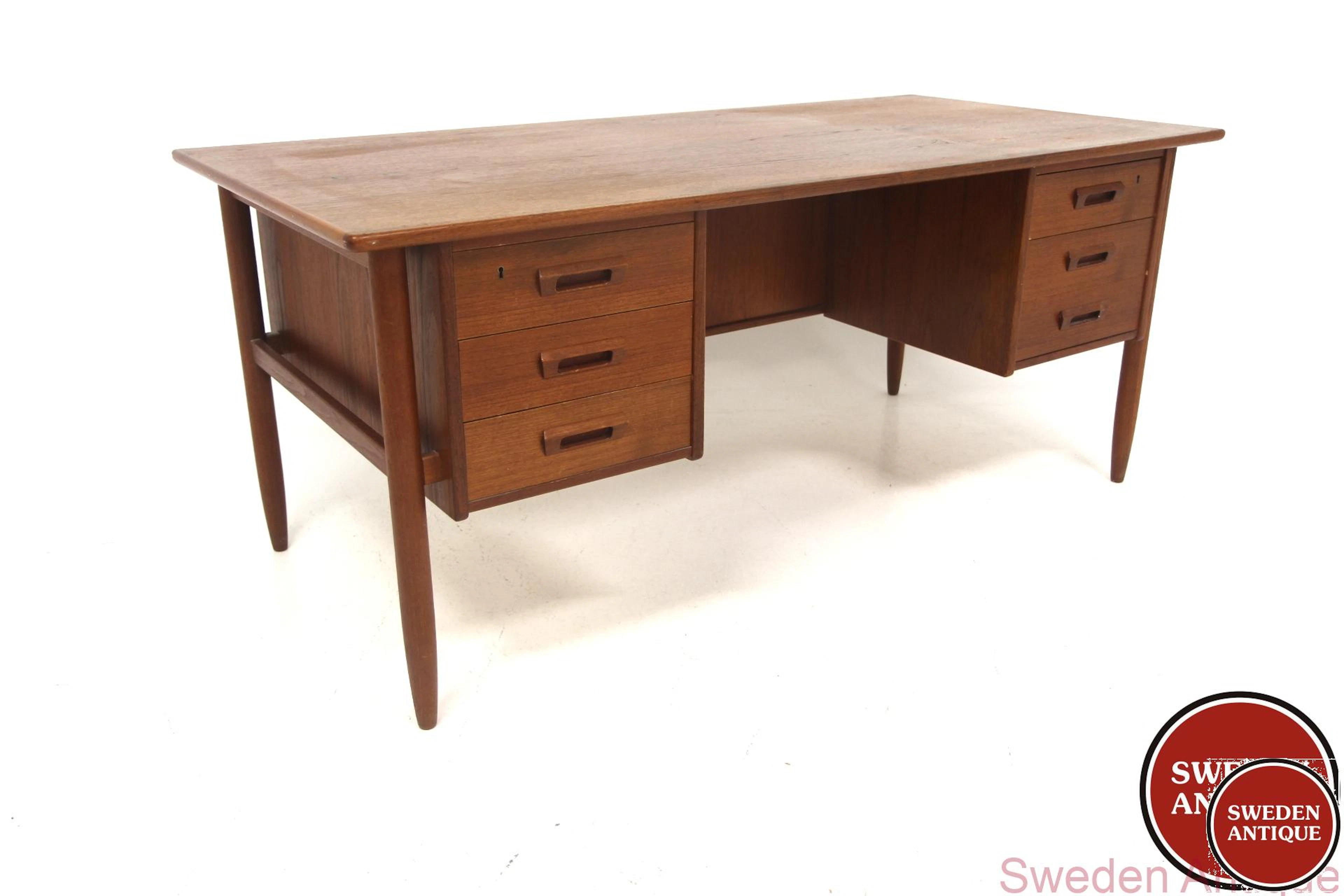 Writing desk Göran Strand for Lelångs Möbelfabrik, Bengtsfors Year: