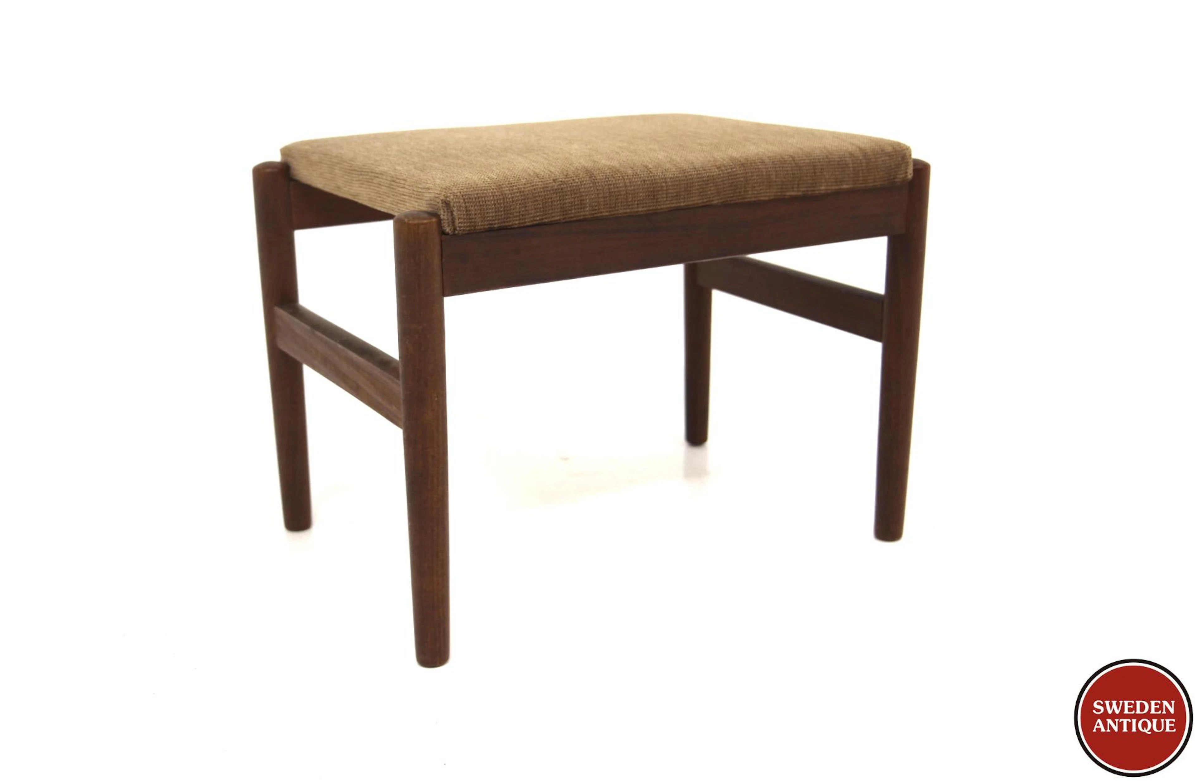 Stool Year: 1960s Origin: Swe. Material: Teak W: 51cm D: 37cm H: 38cm