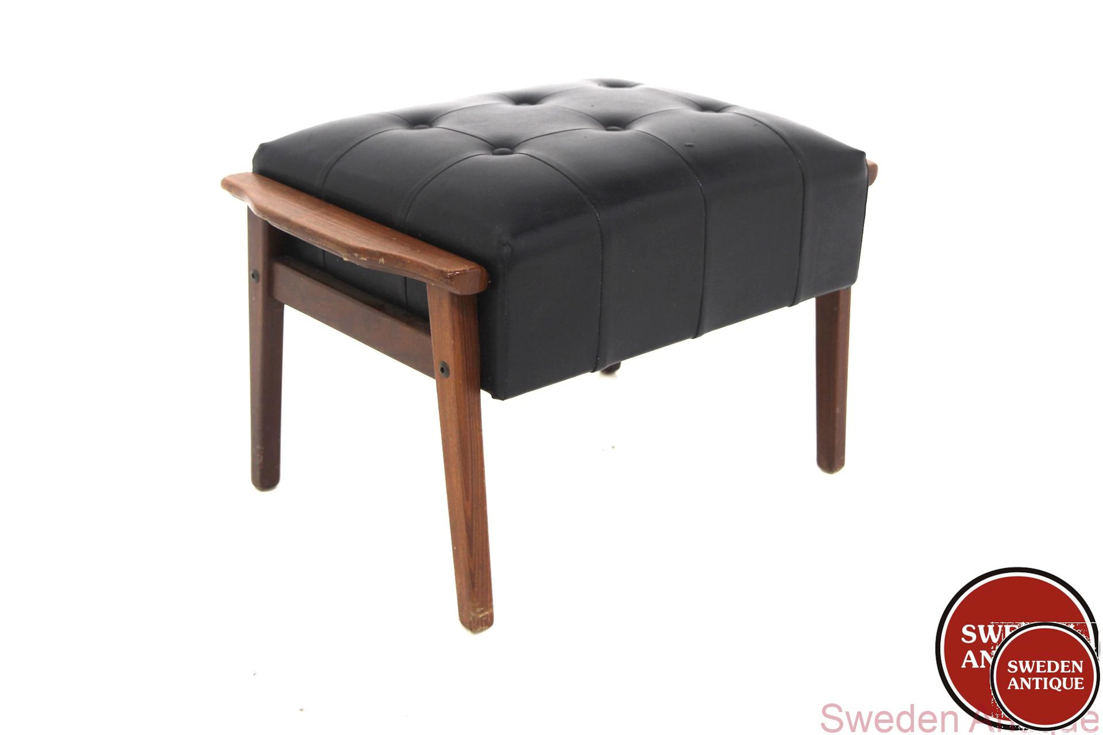 Foot stool Year: 1960s Origin: Swe. Material: Teak Vinyl W: 65cm D: