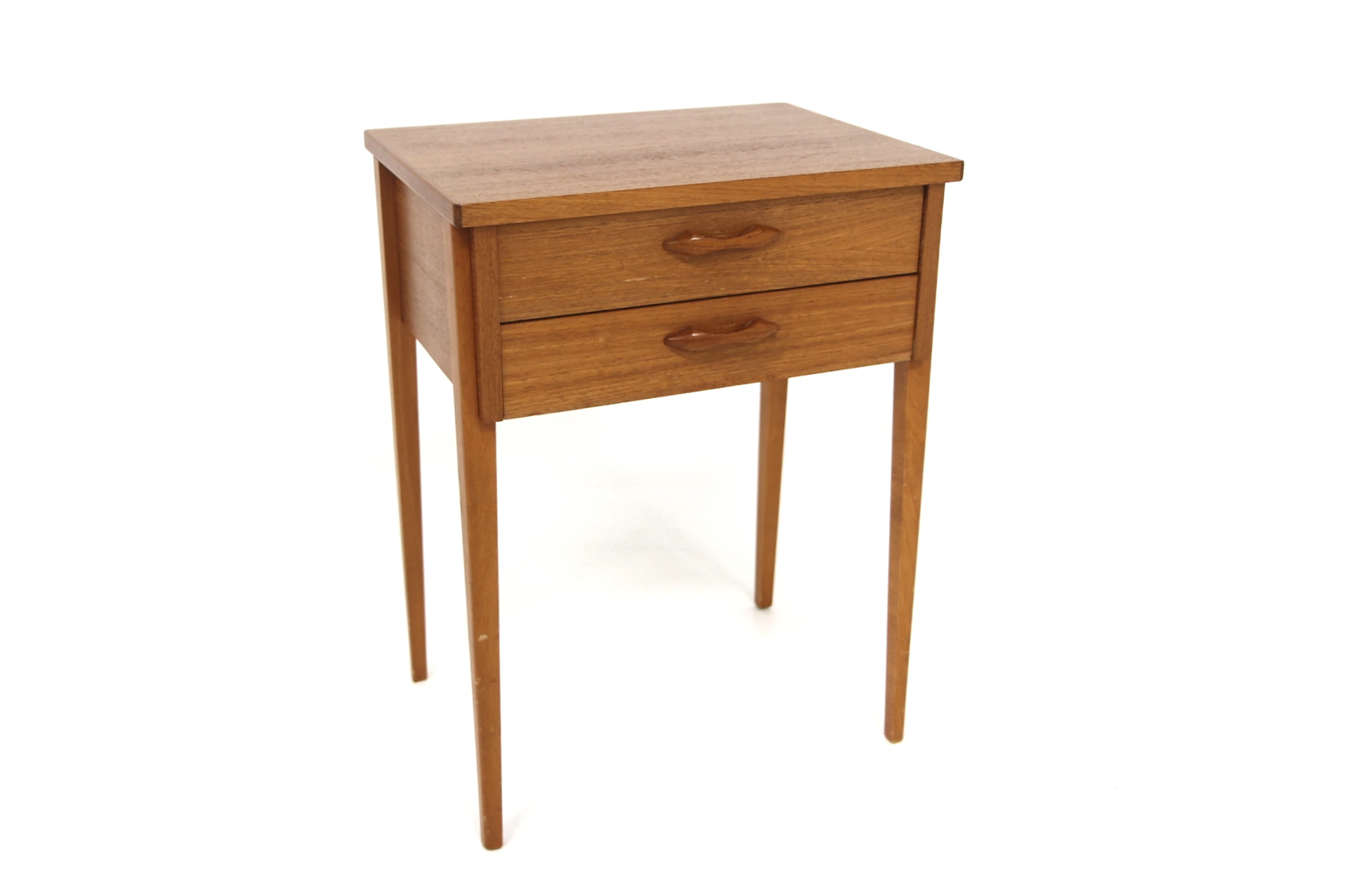 Bedside table Year: 1950s Origin: Swe. Material: Teak W: 42cm D: 32cm H: 56cm