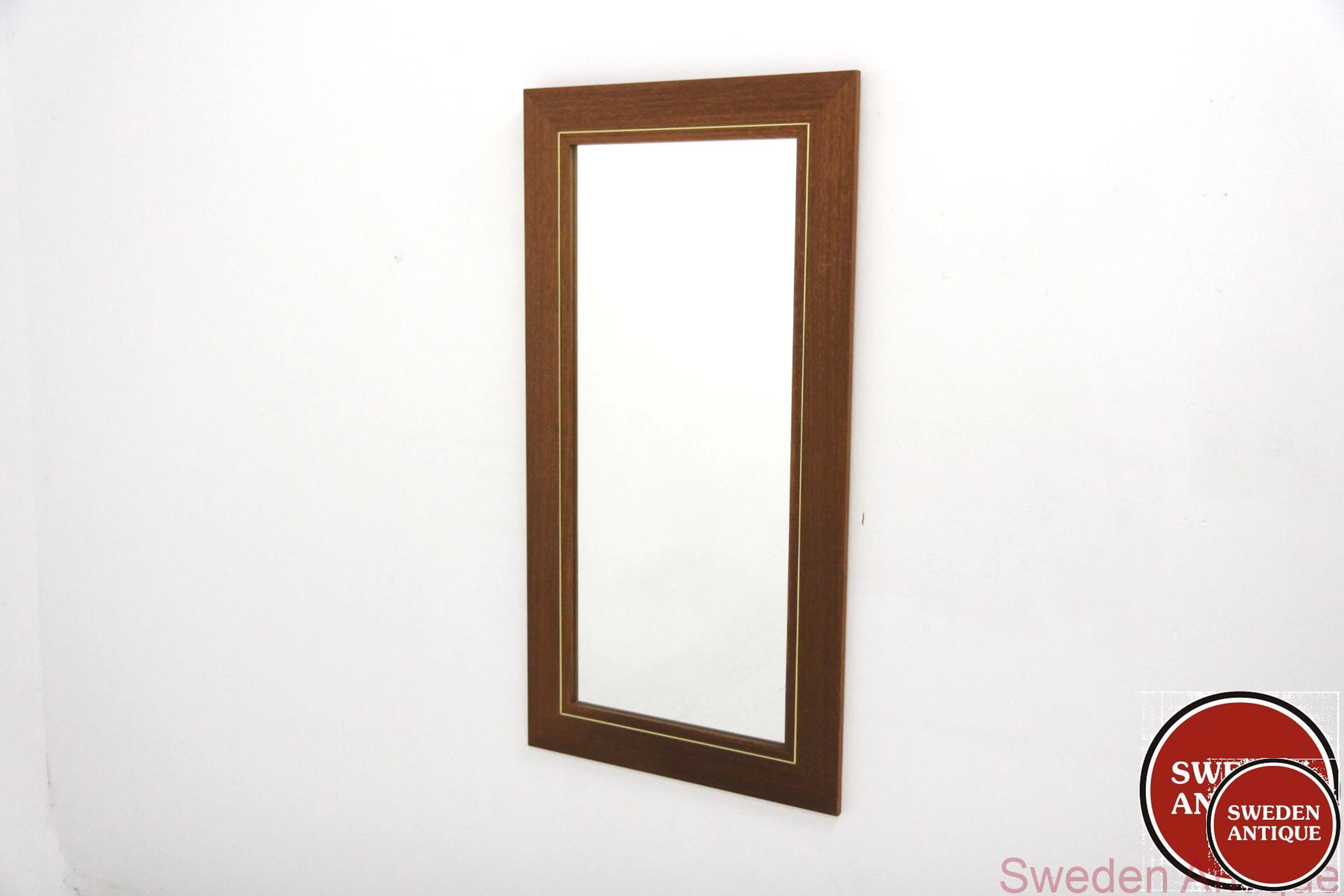 Mirror Year: 1970s Origin: Swe. Material: Teak Glass Plastic W: 58cm