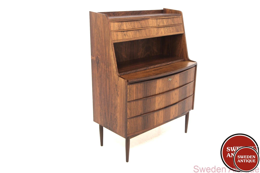 Secretary 1960s Den. Rosewood
